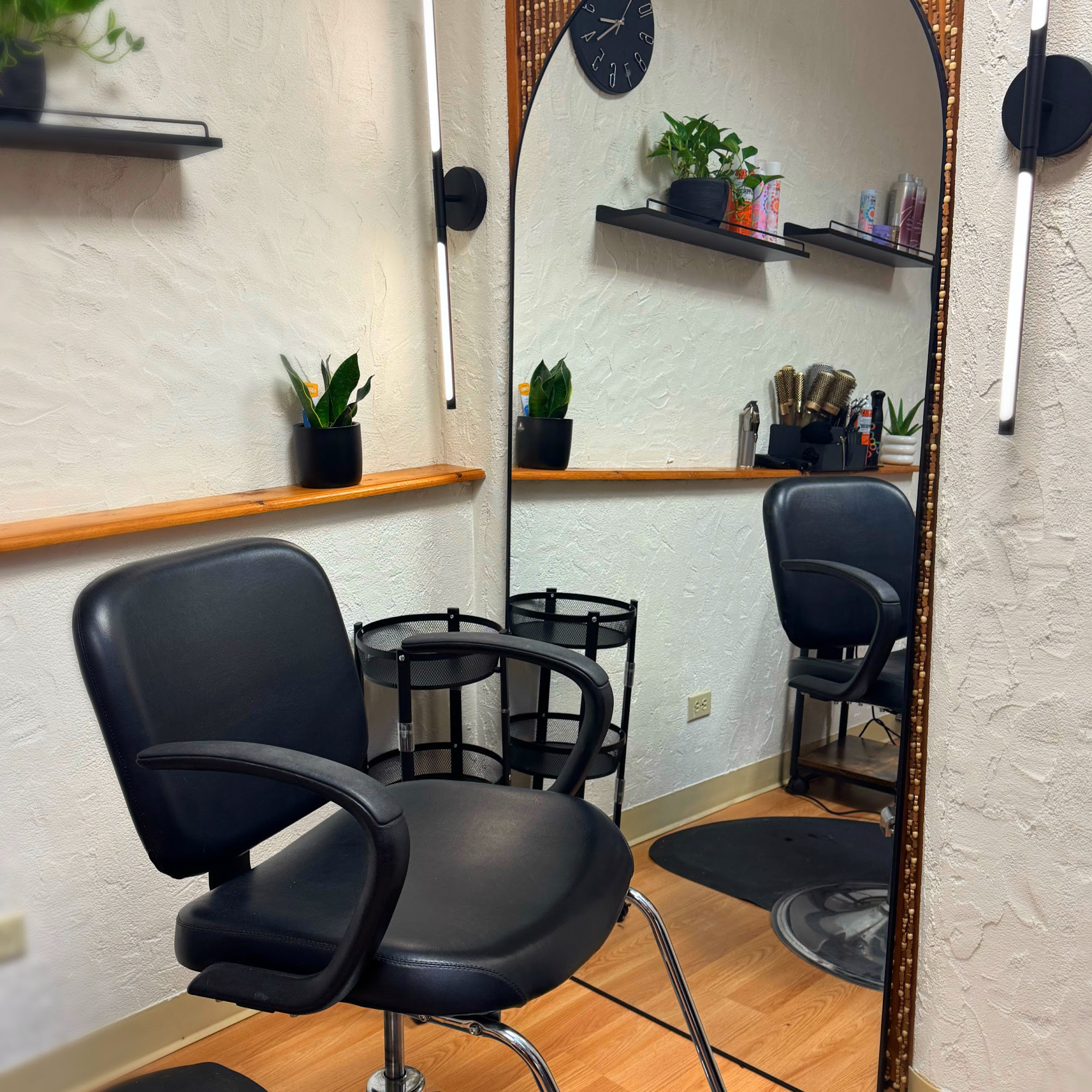 Monument Hair Co. Salon & Barber 236 Washington St Suite W3, Monument Colorado 80132