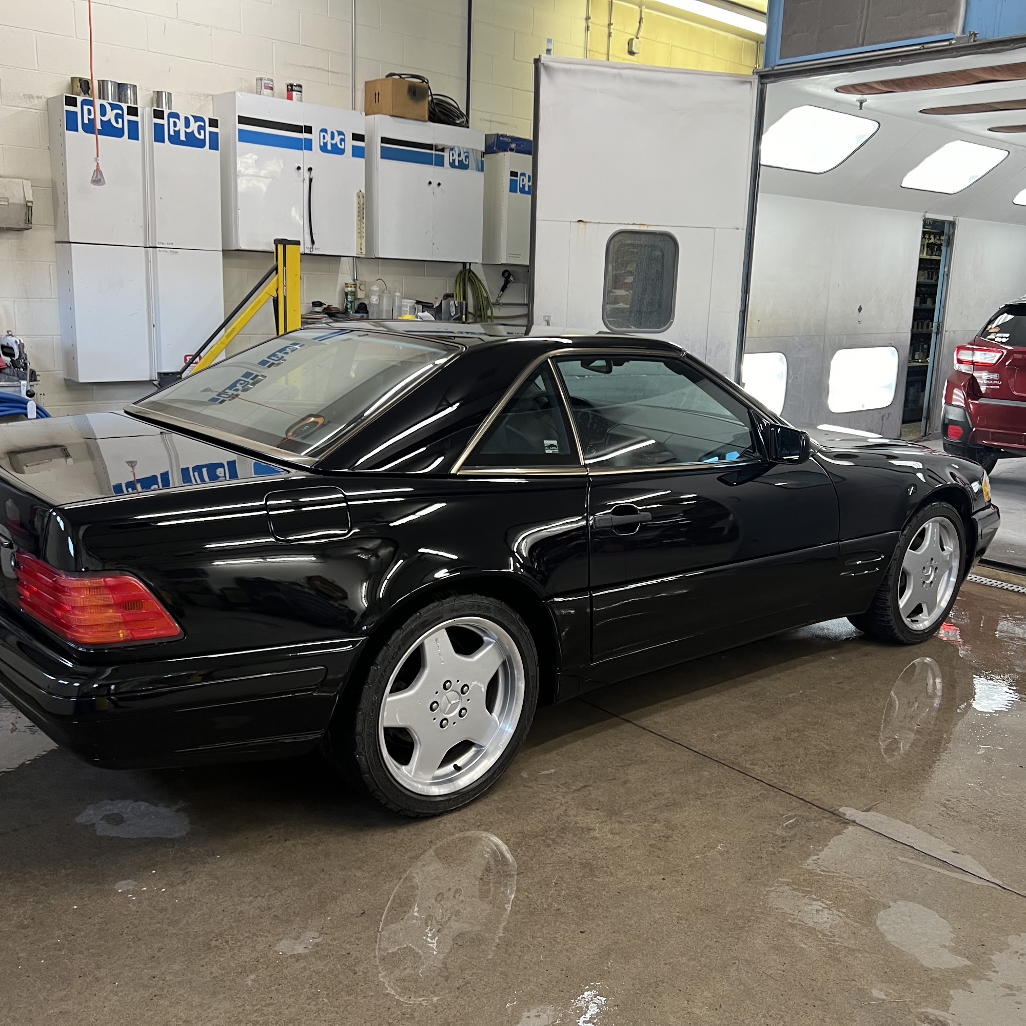 Bob's Paint & Body Shop