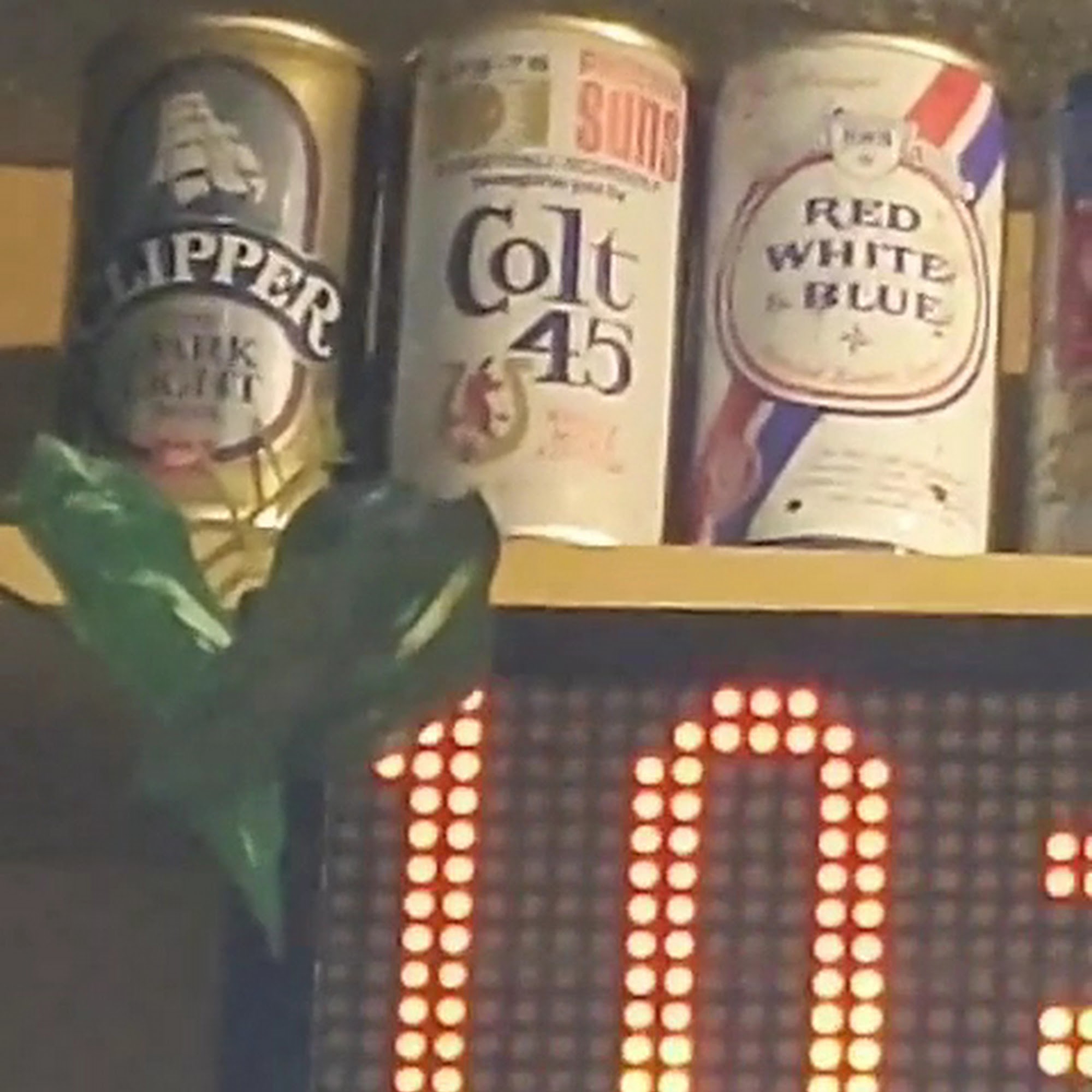 WingNutz Bar and Grill Rifle