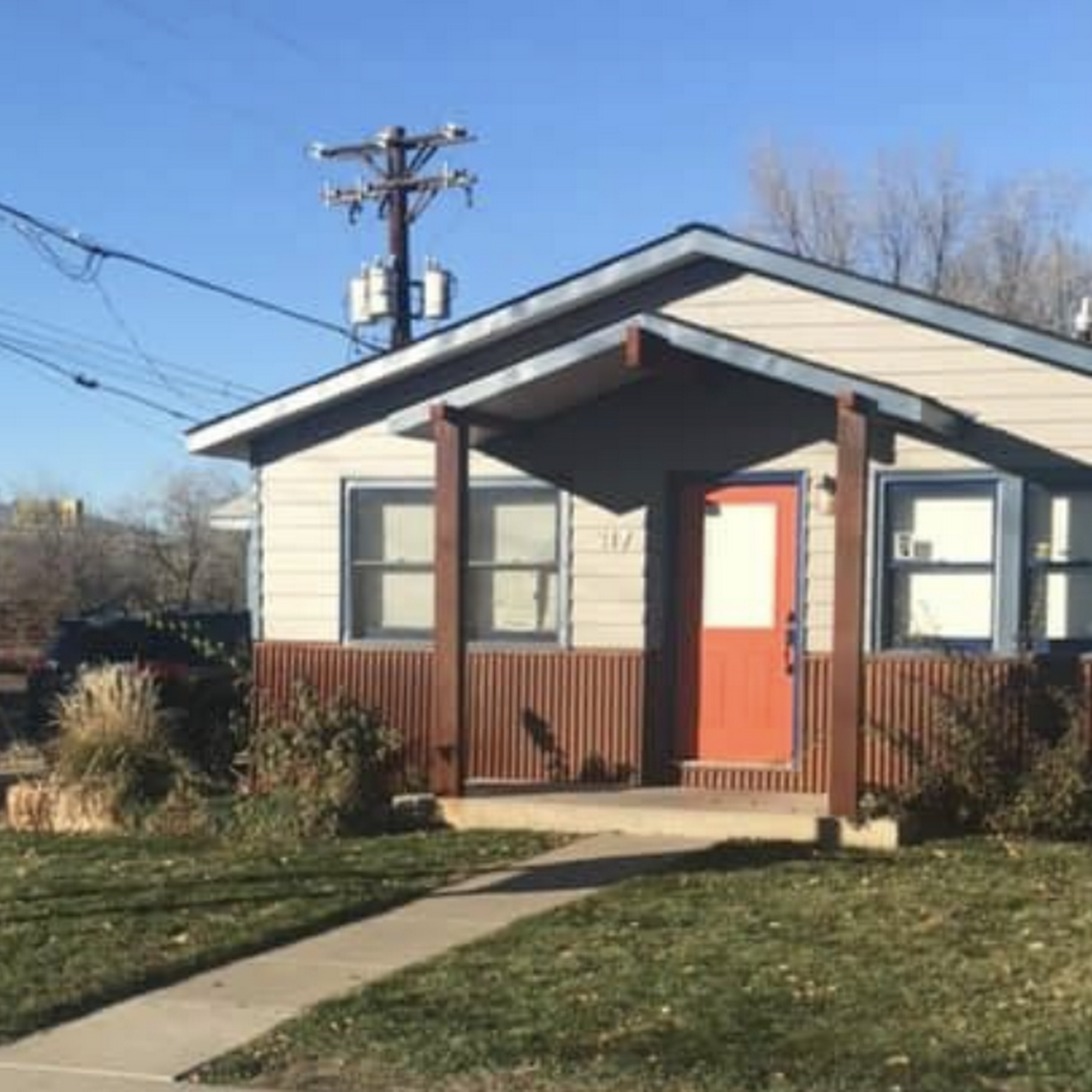 The Valley Veterinary Hospital Rifle