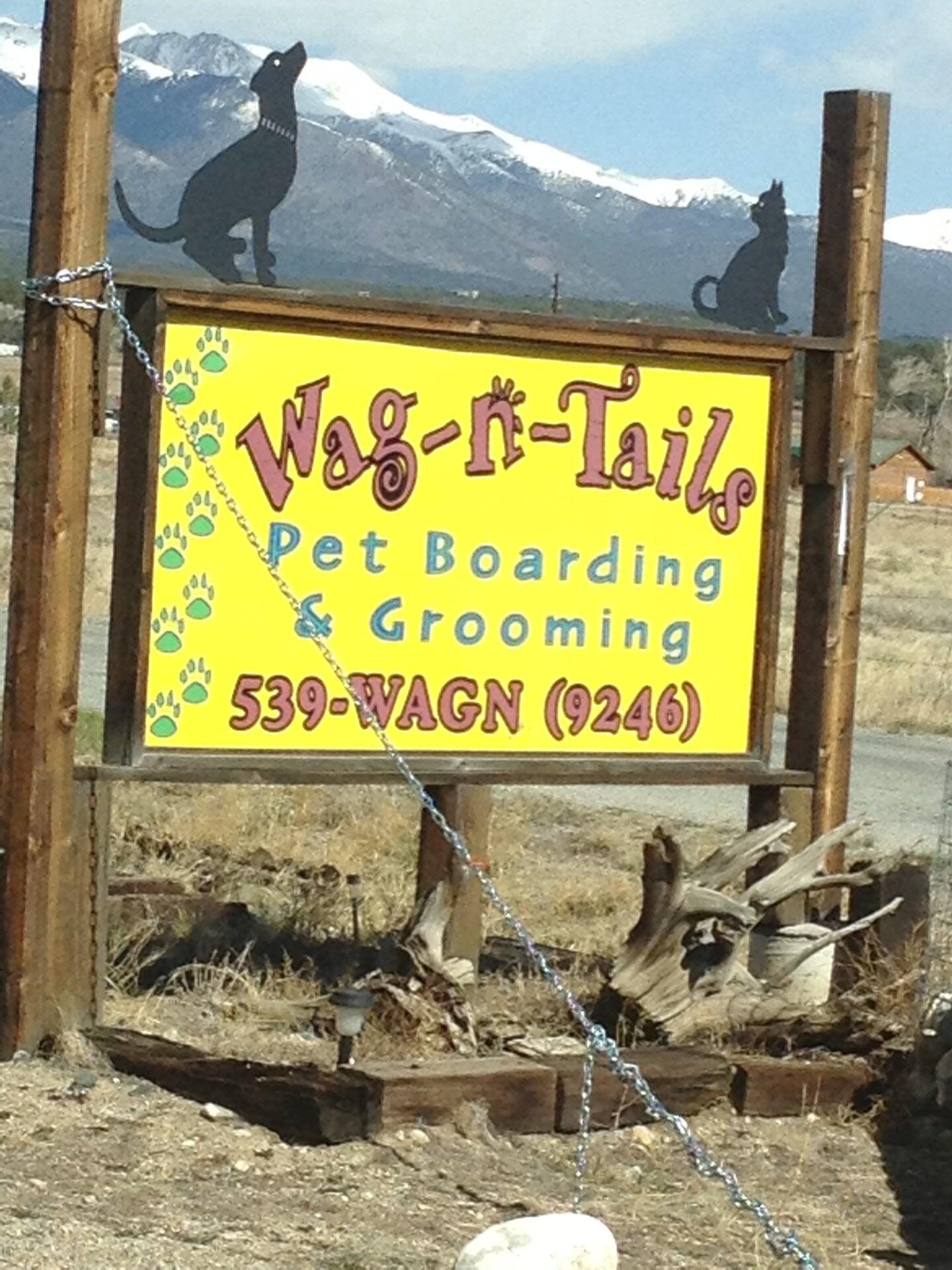 Wag-N-Tails Salida