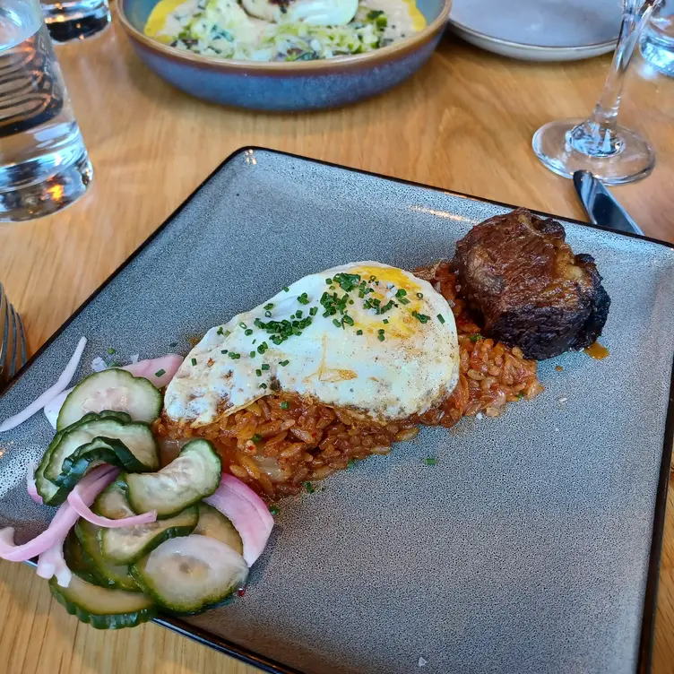 Photo credit: opentable