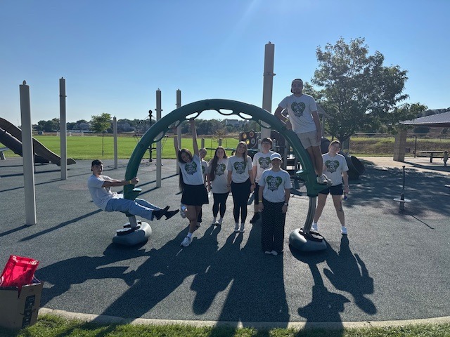 Chicken N Pickle- Thornton