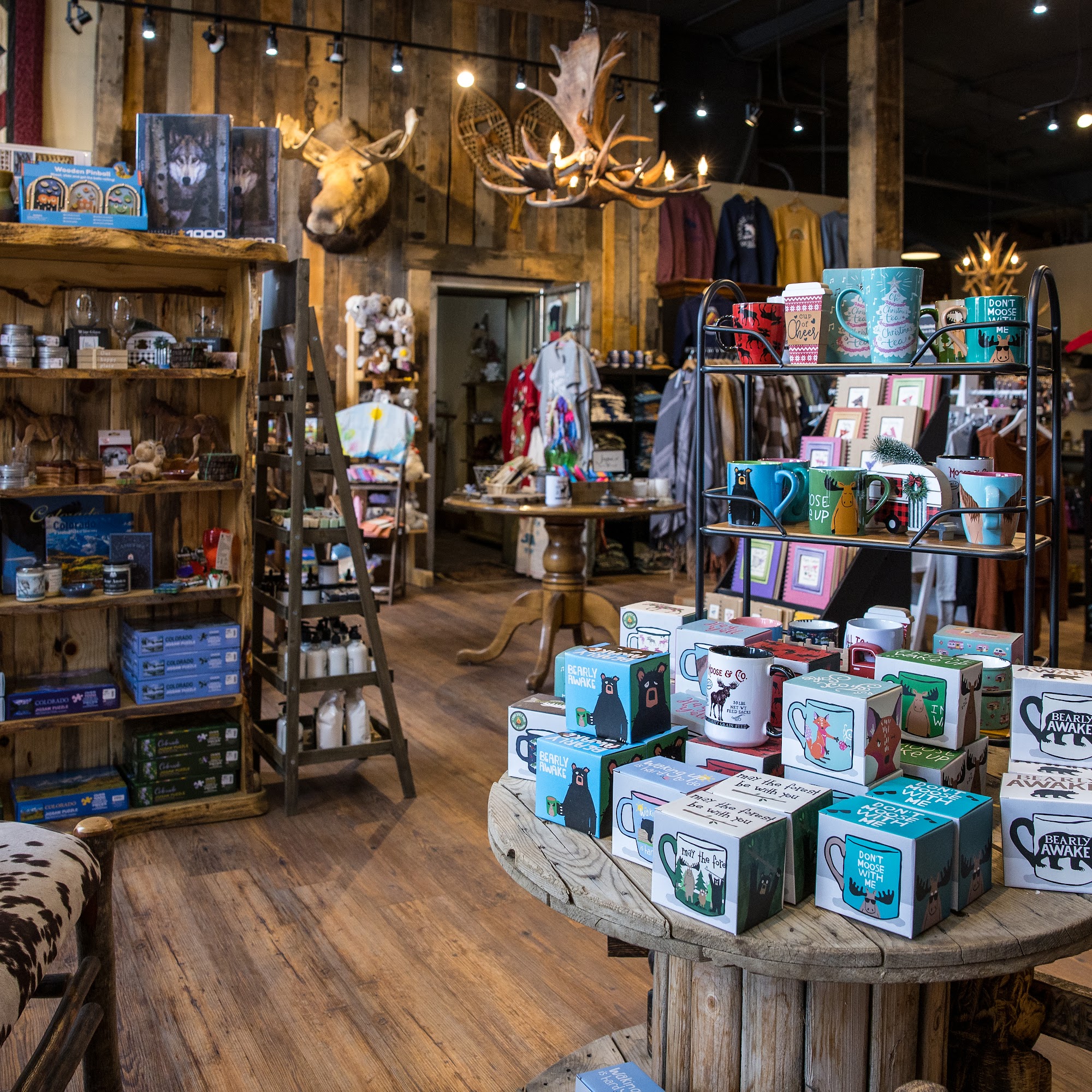 Walden Candle Co. & Cozy Moose Quilt Cottage