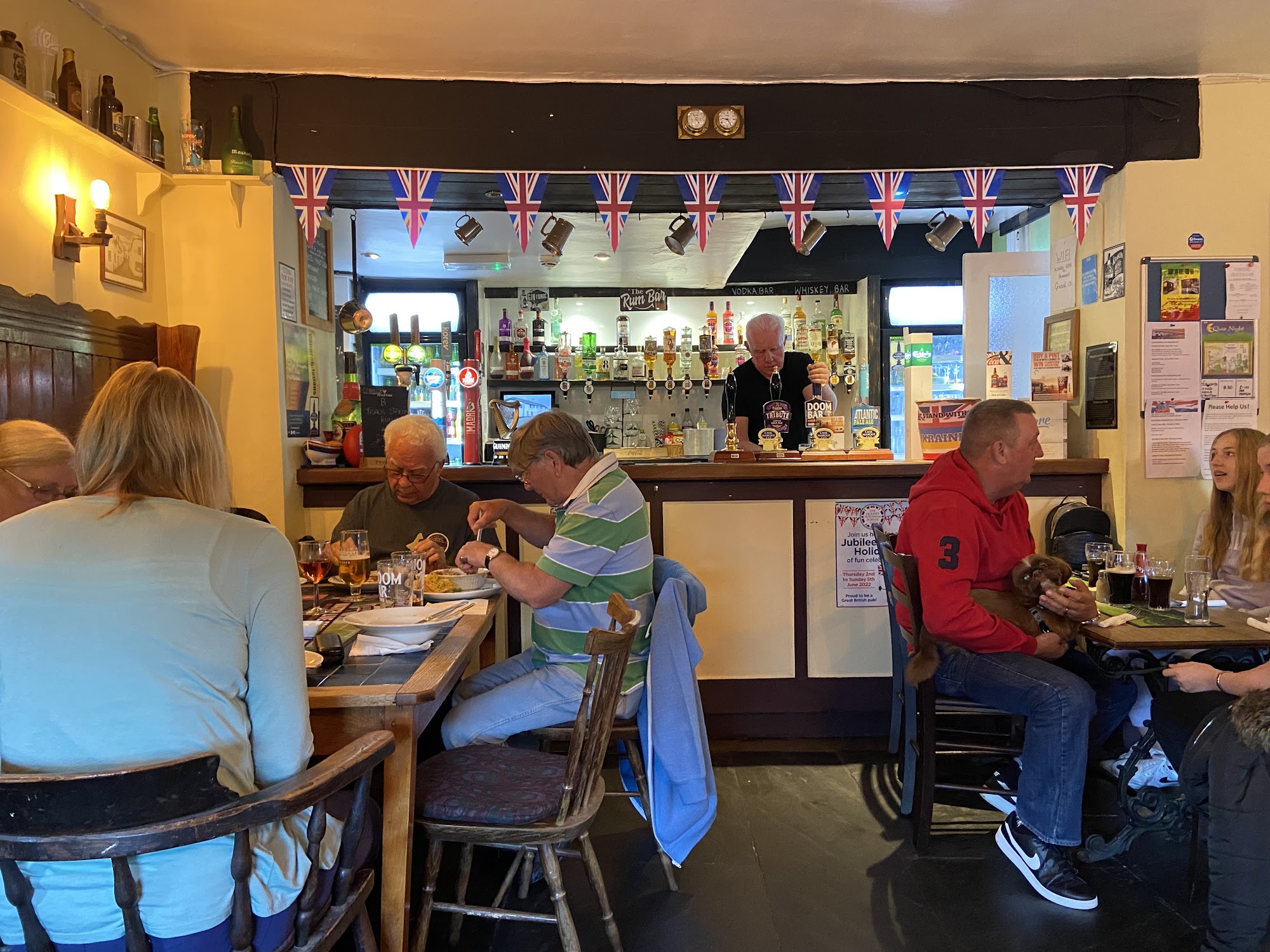 THE KINGS ARMS Howells Rd, Stratton, Bude