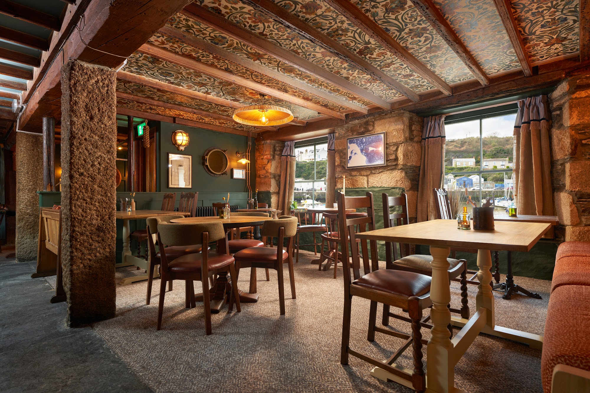 Harbour Inn, Porthleven