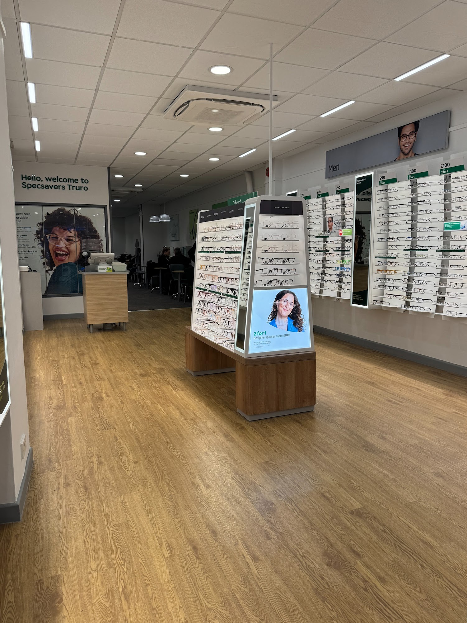 Specsavers Opticians and Audiologists - Truro
