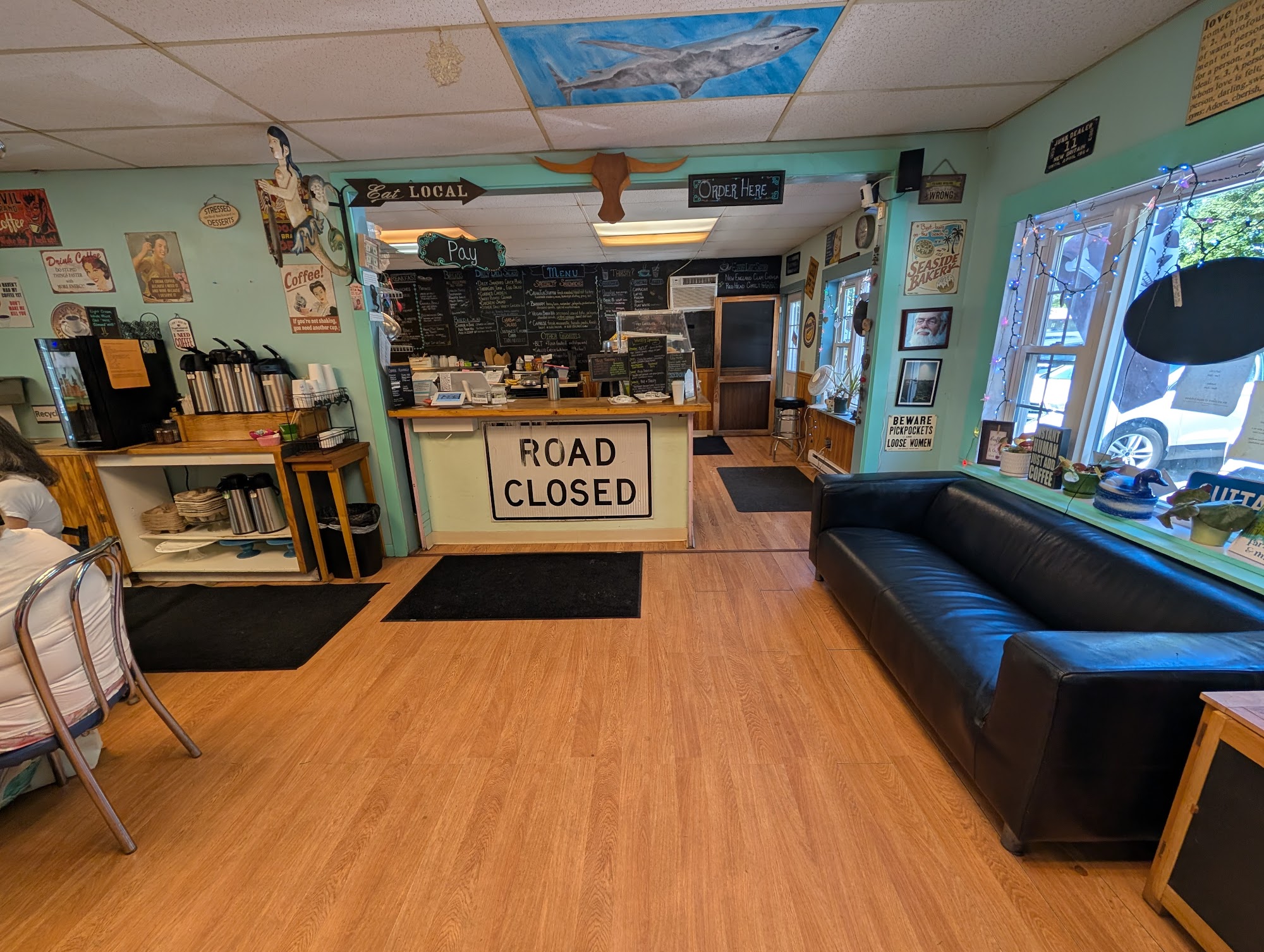 Love Heart's Bakery and Cafe Bantam