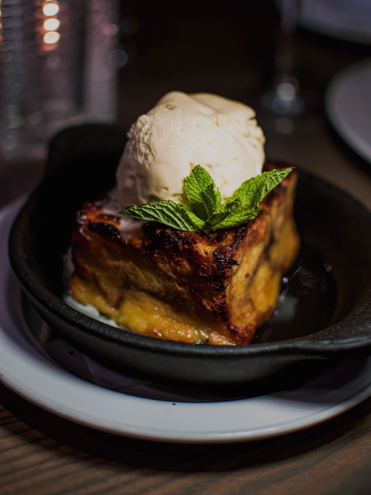 Eli's Branford Branford