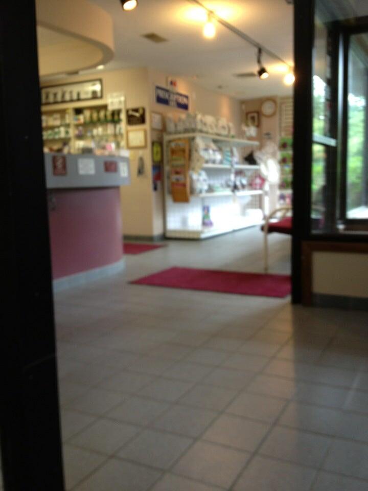 Chippens Hill Veterinary Hospital: Norman Amanda DVM Bristol