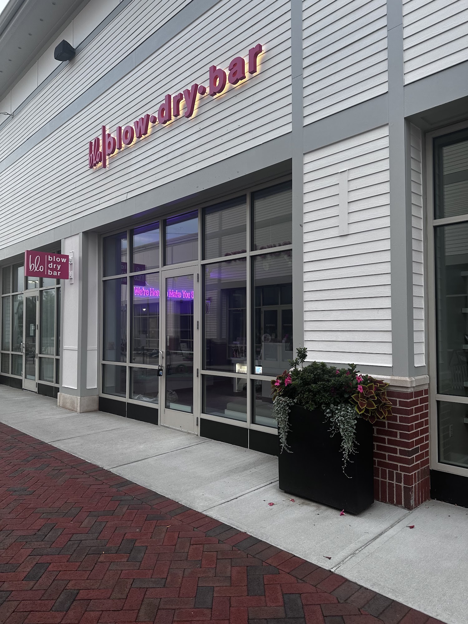 Blo blow dry bar canton ct
