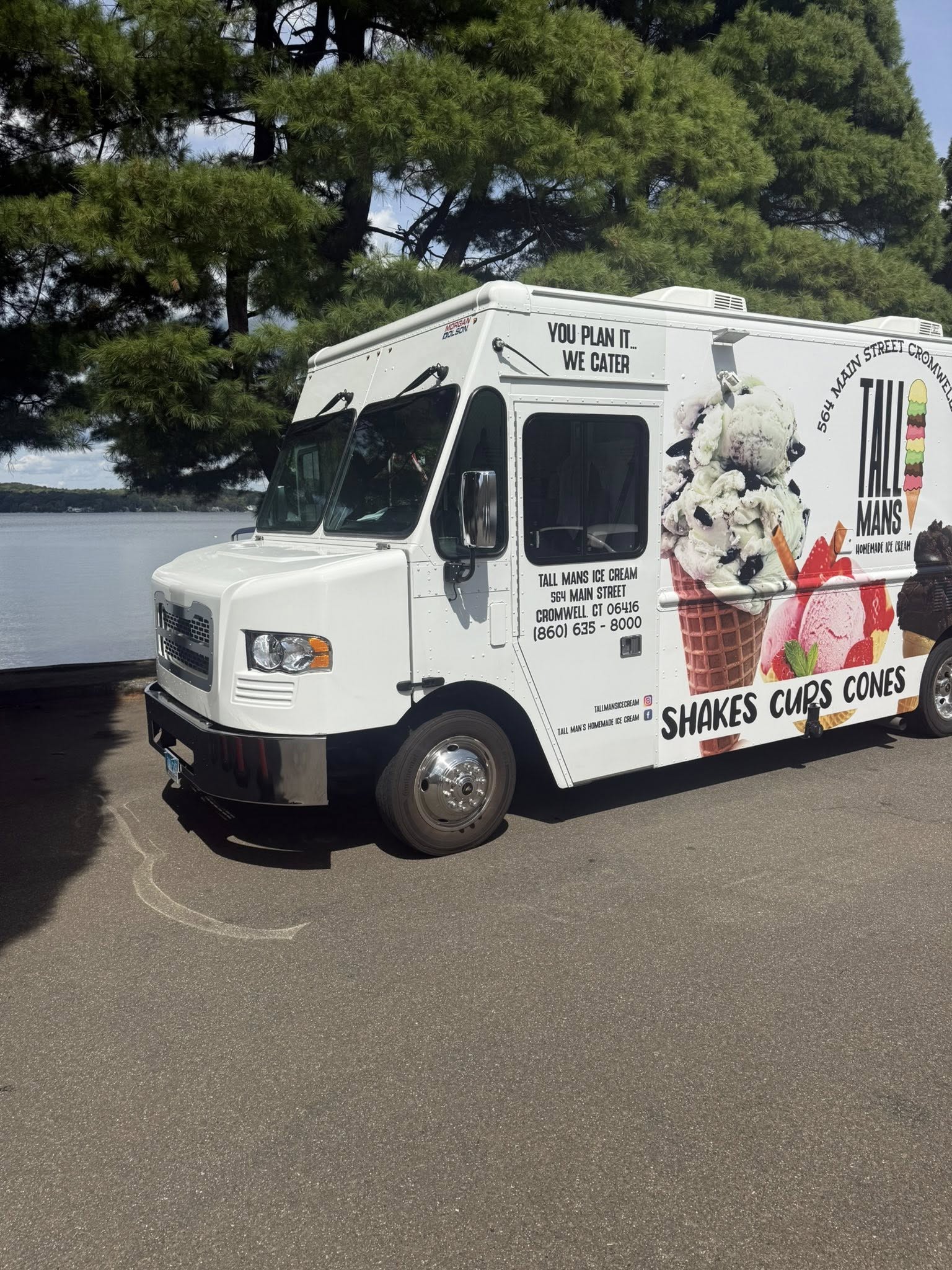 Tall Man’s Homemade Ice Cream Cromwell