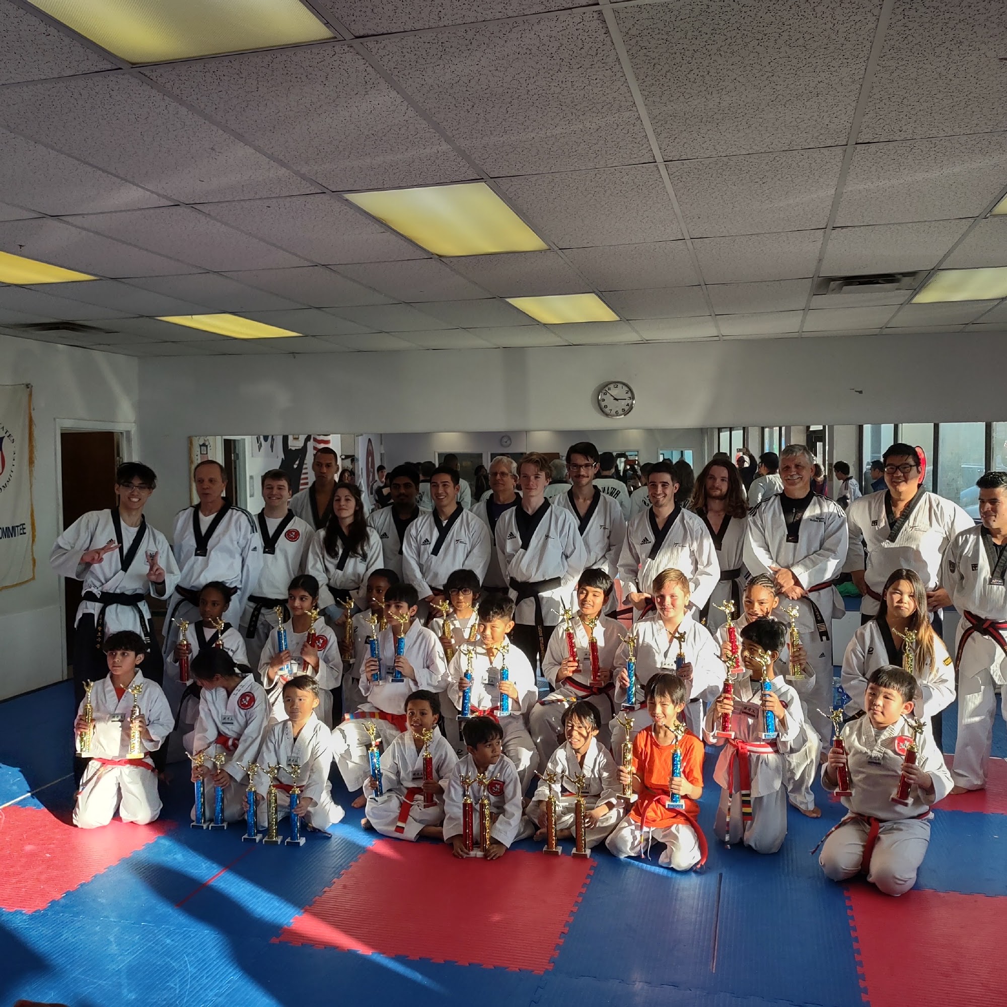 Hwang's School of Tae Kwon DO