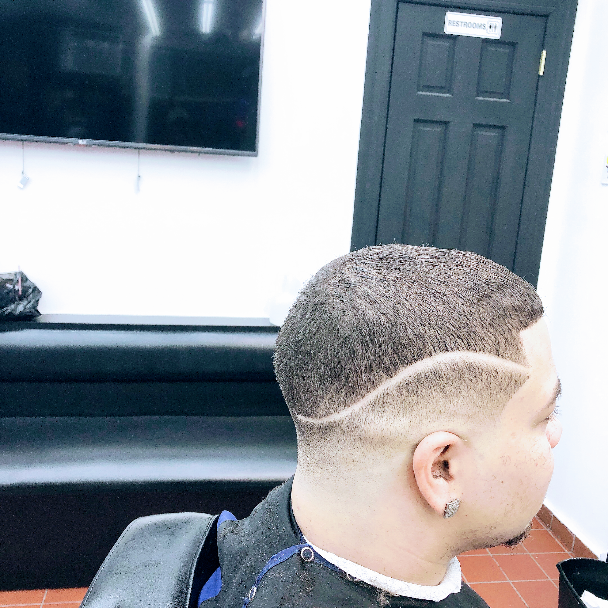 Quality Barbershop 123 Grandview Ave, Hamden Connecticut 06514