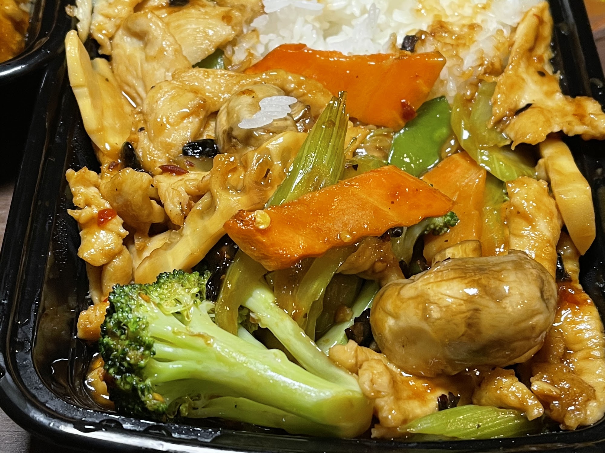 Lucky Stars Asian Cuisine Hartford