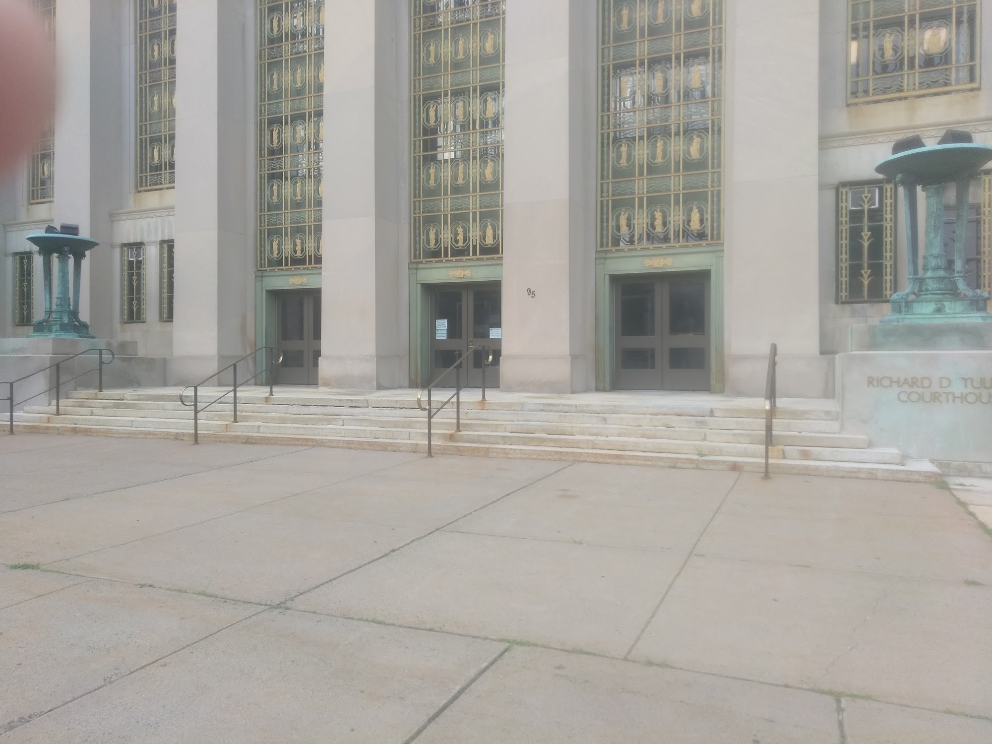 HARTFORD SUPERIOR COURT CIVIL/CRIMINAL Hartford CT Hours