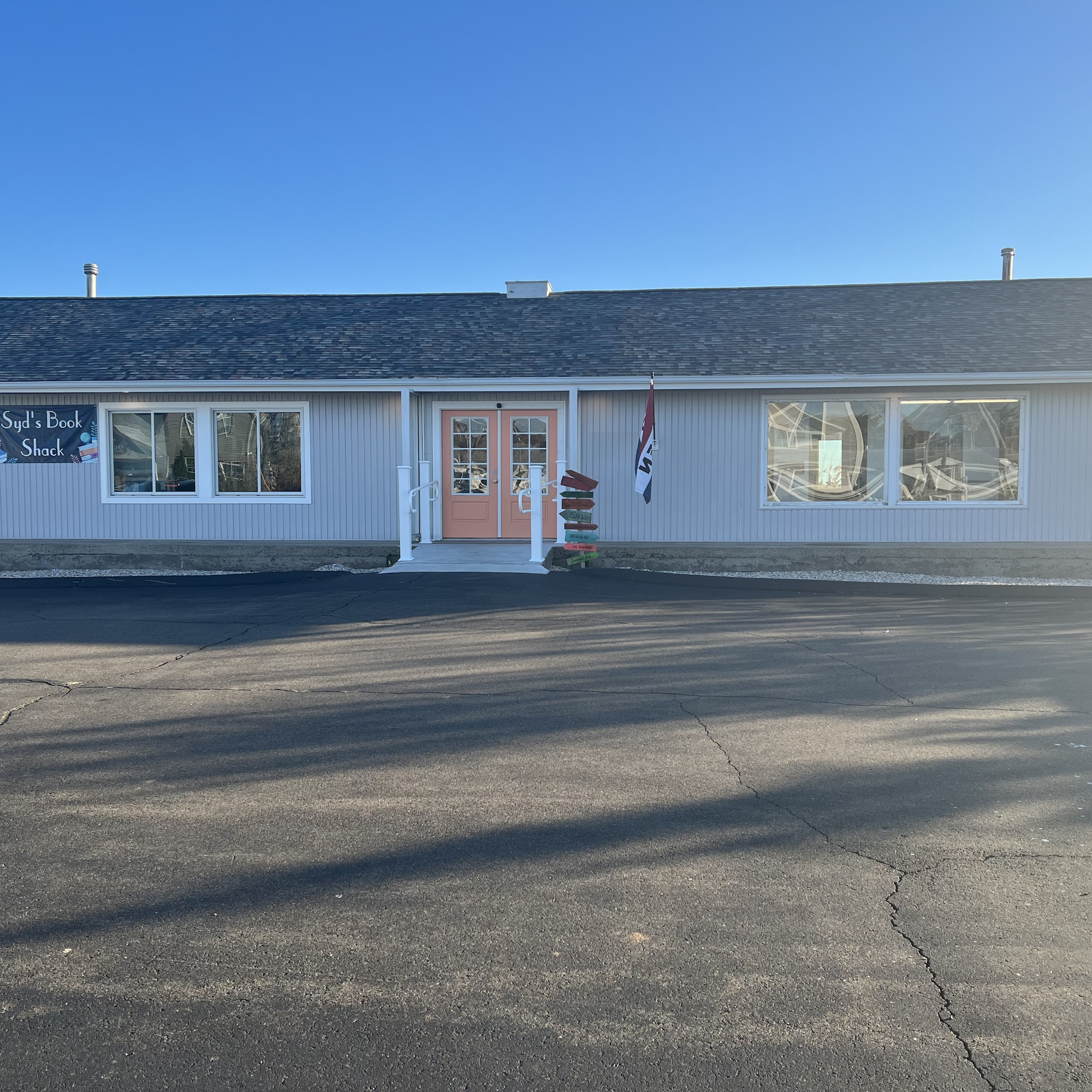 Syd's Book Shack & Boutique