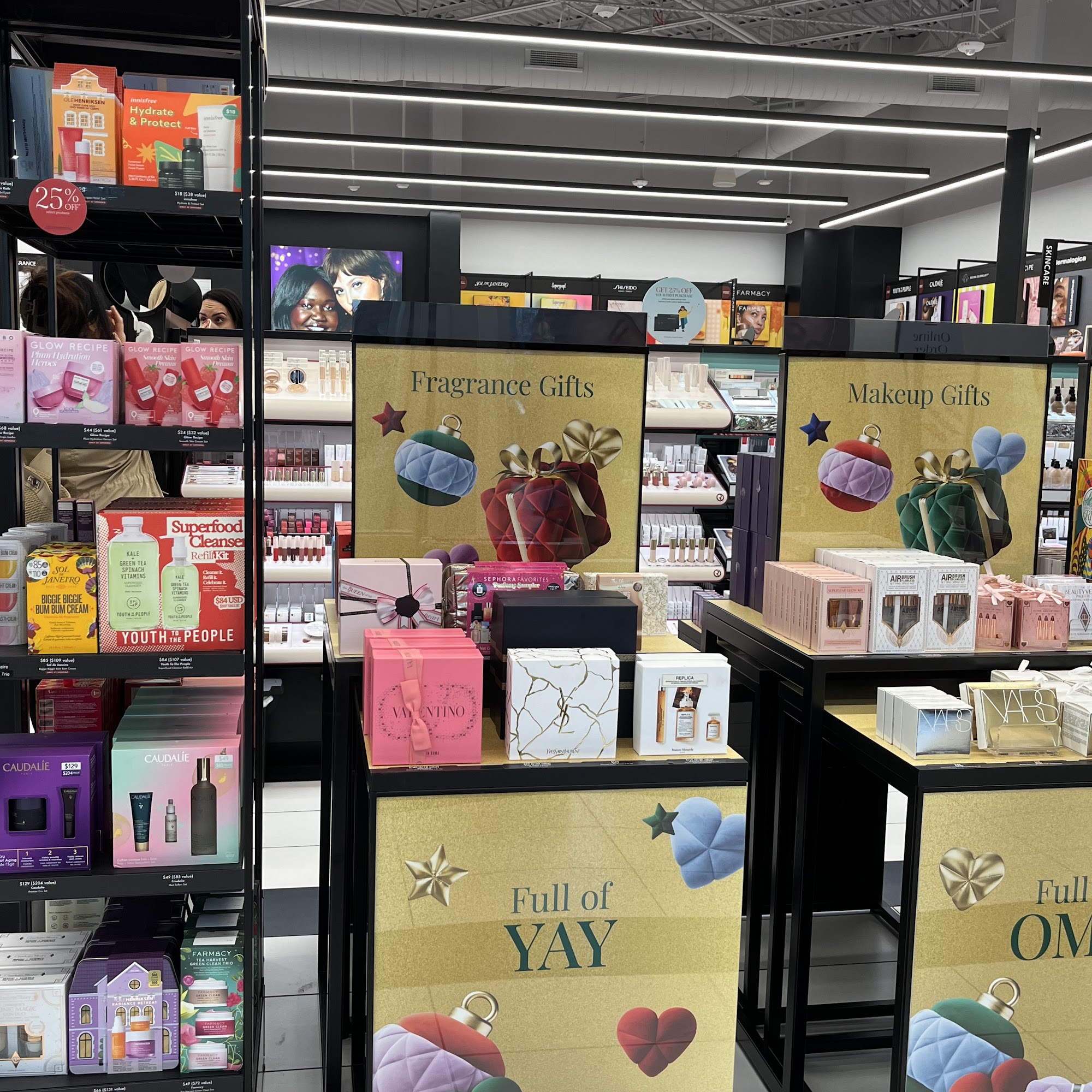 SEPHORA 1676 Boston Post Rd, Milford Connecticut 06460