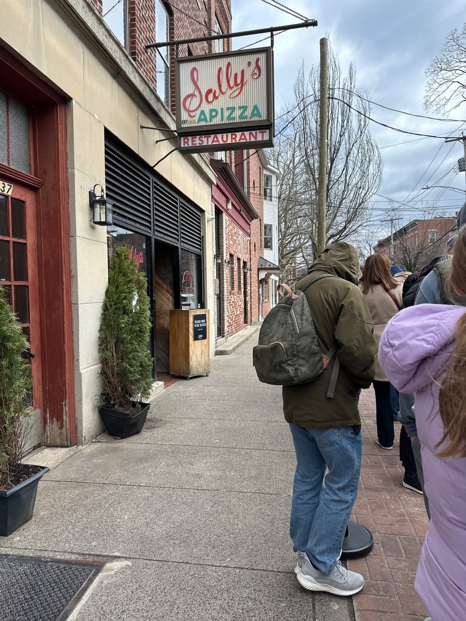 Sally's Apizza 237 Wooster St, New Haven, CT 06511