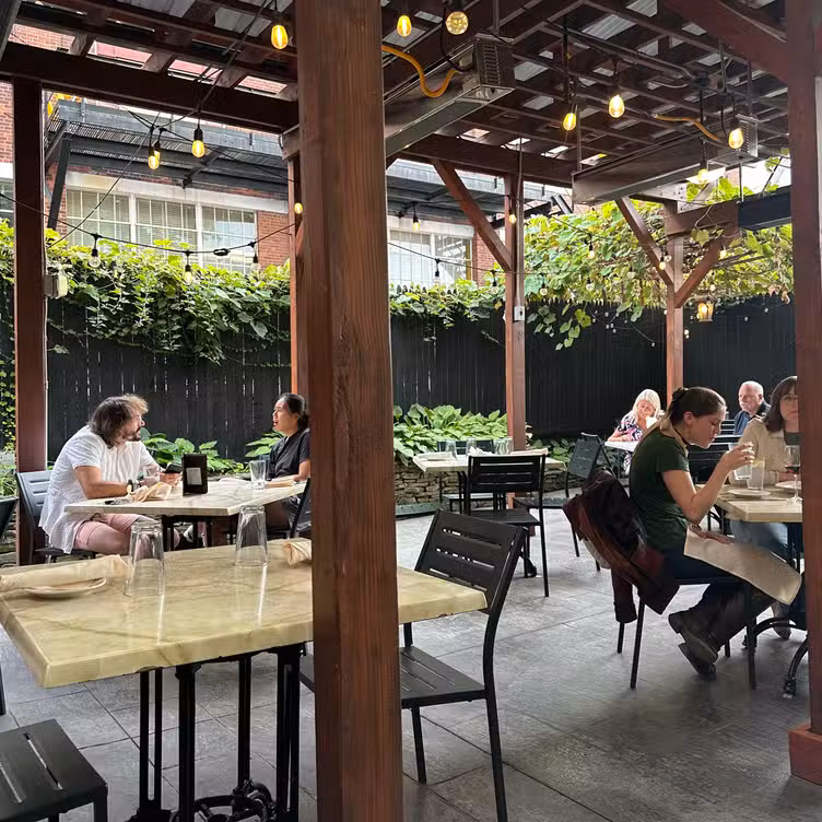 Photo credit: opentable