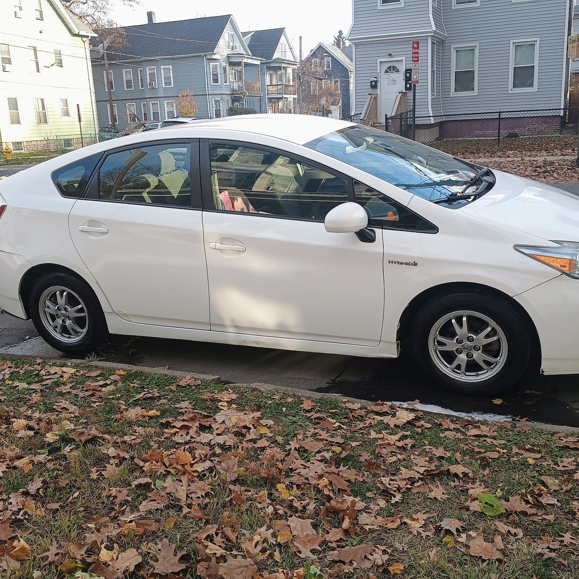 Melio's Mobile Detailing and Headlight Restoration