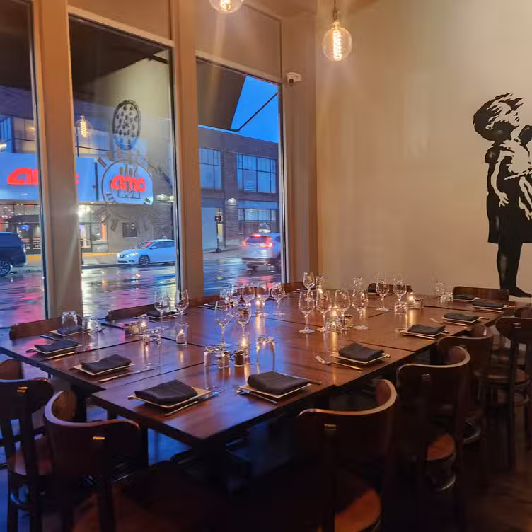 Photo credit: opentable