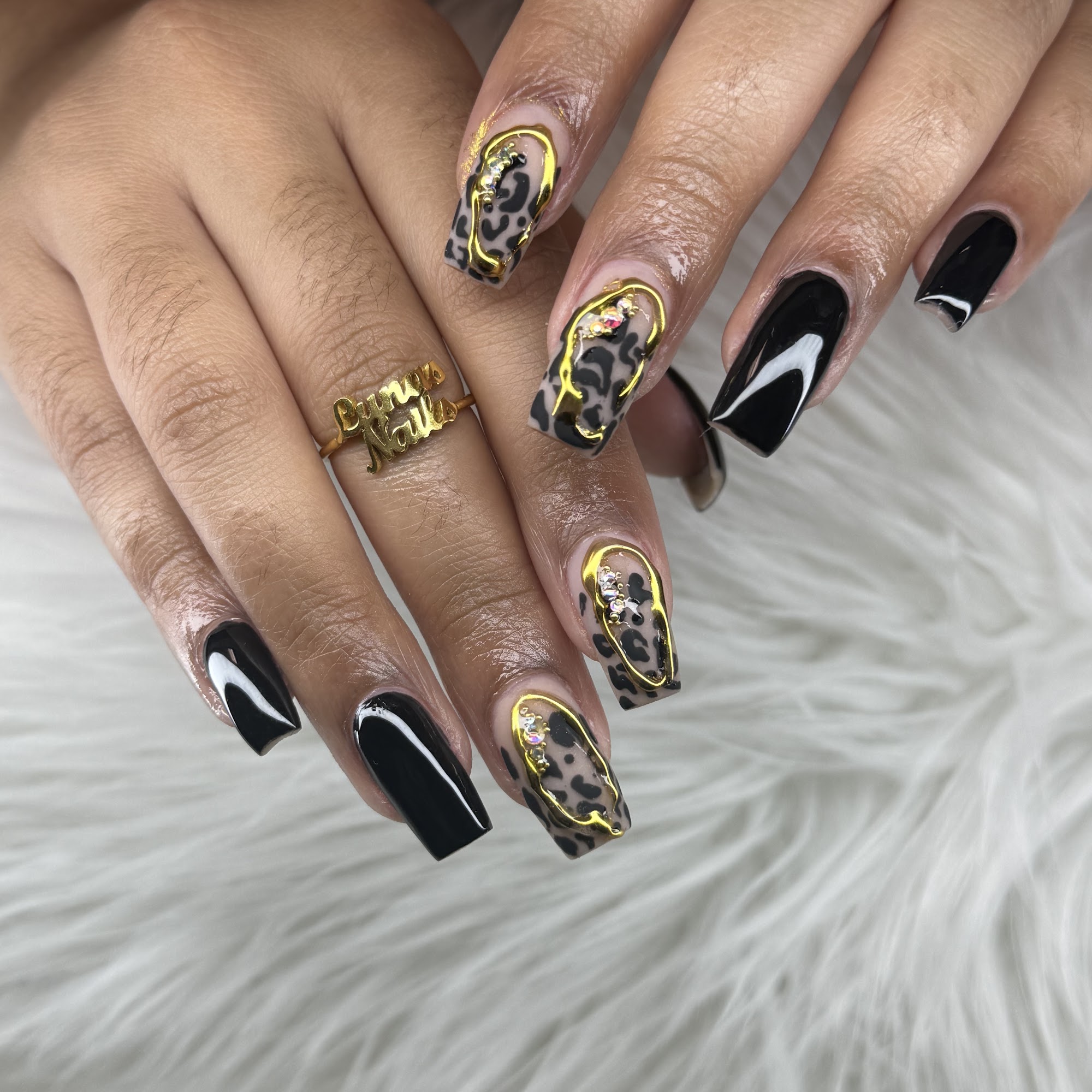 Lunas Nails LLC 596 Westport Ave Suite 721, Norwalk Connecticut 06851