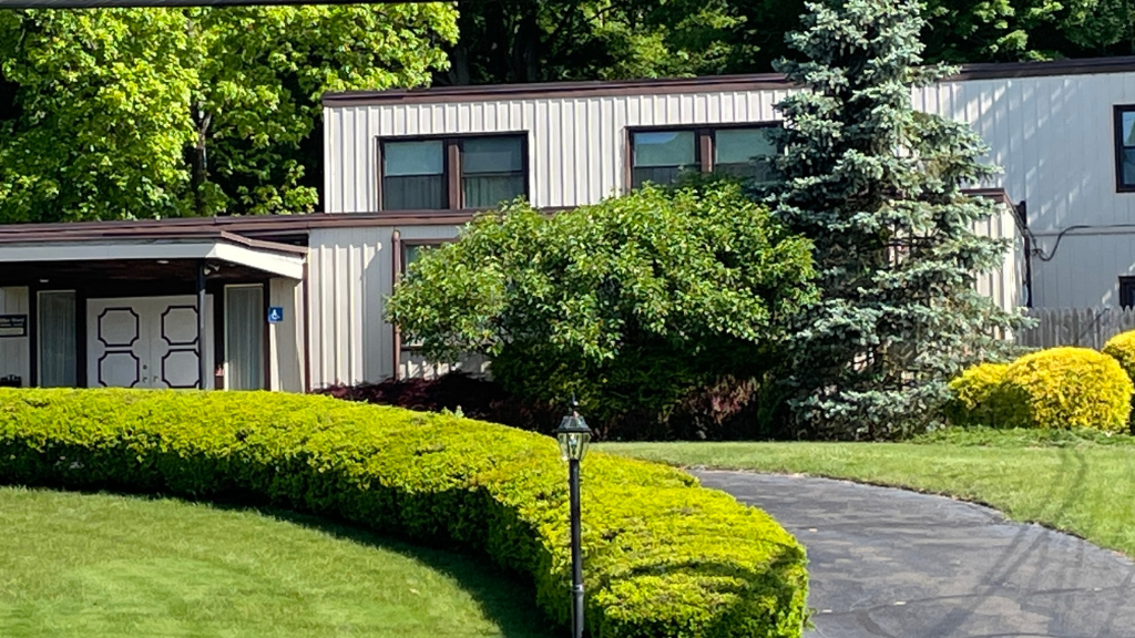 Miller-Ward Funeral Home Seymour