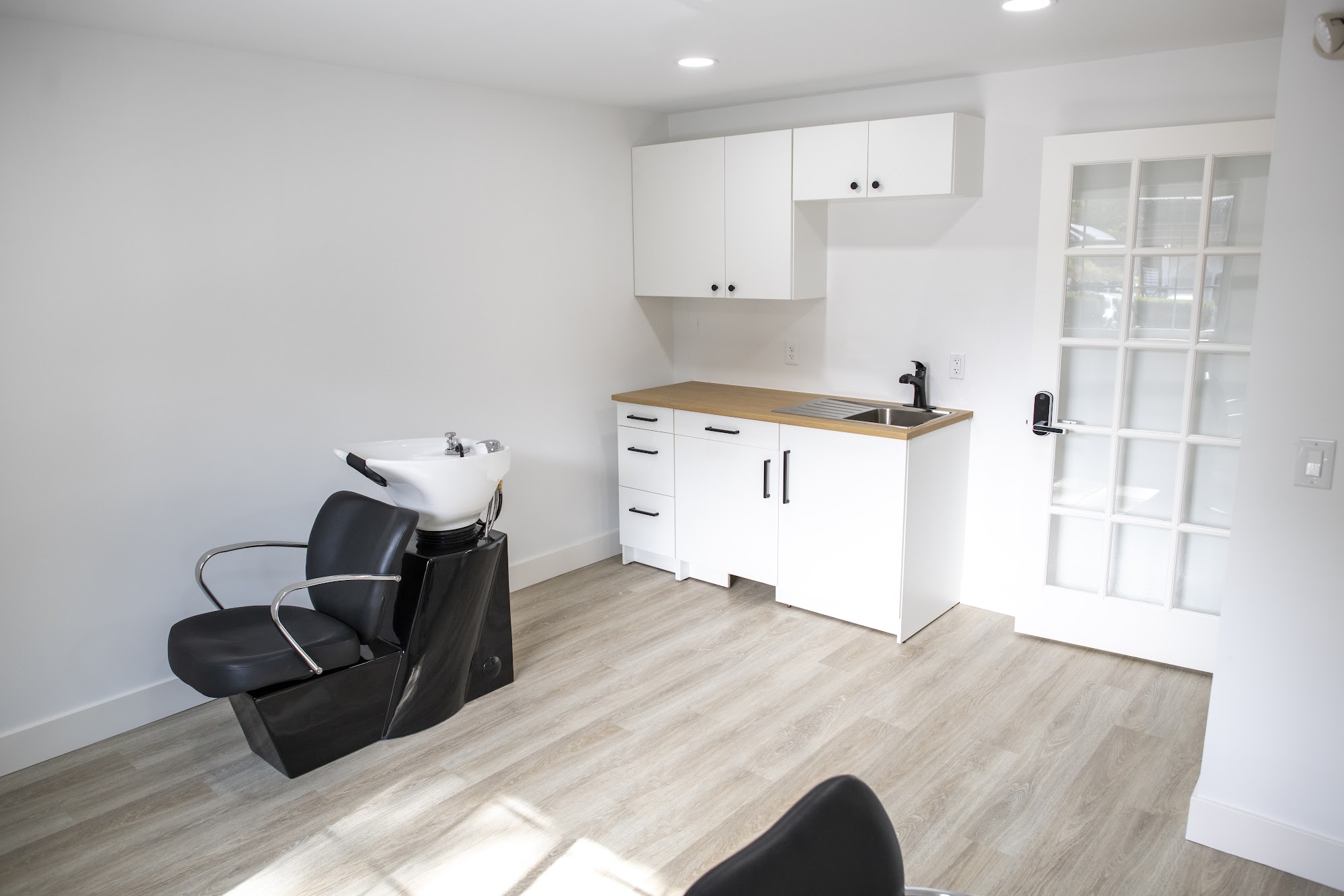 A+Co Salon Suites 2 Gordon St, Simsbury Connecticut 06070