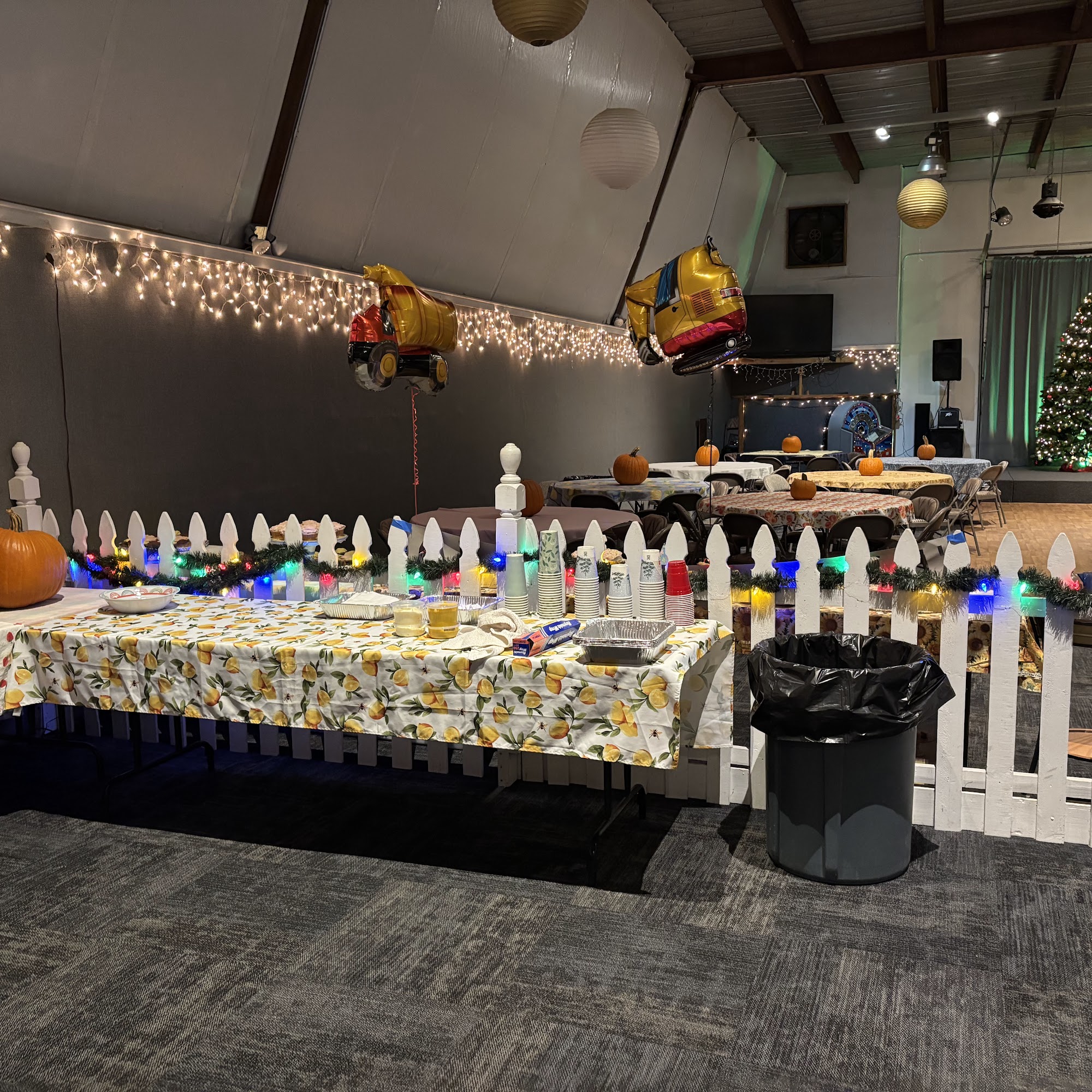 Pleasant View Cafe & Golf Center Somers