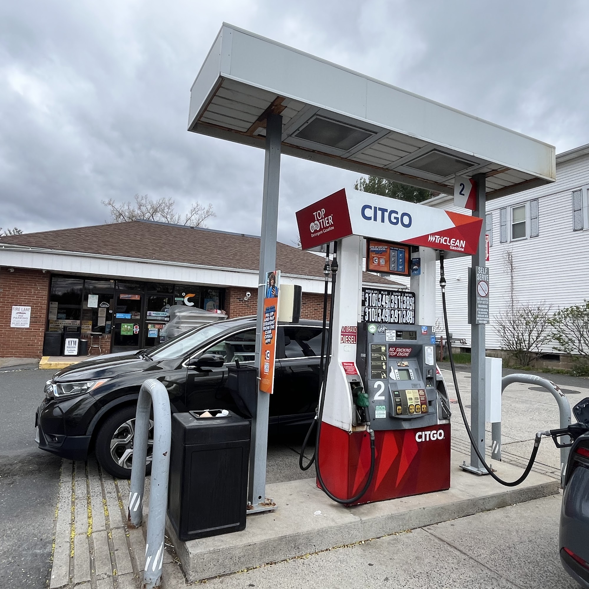 Gas station Suffield