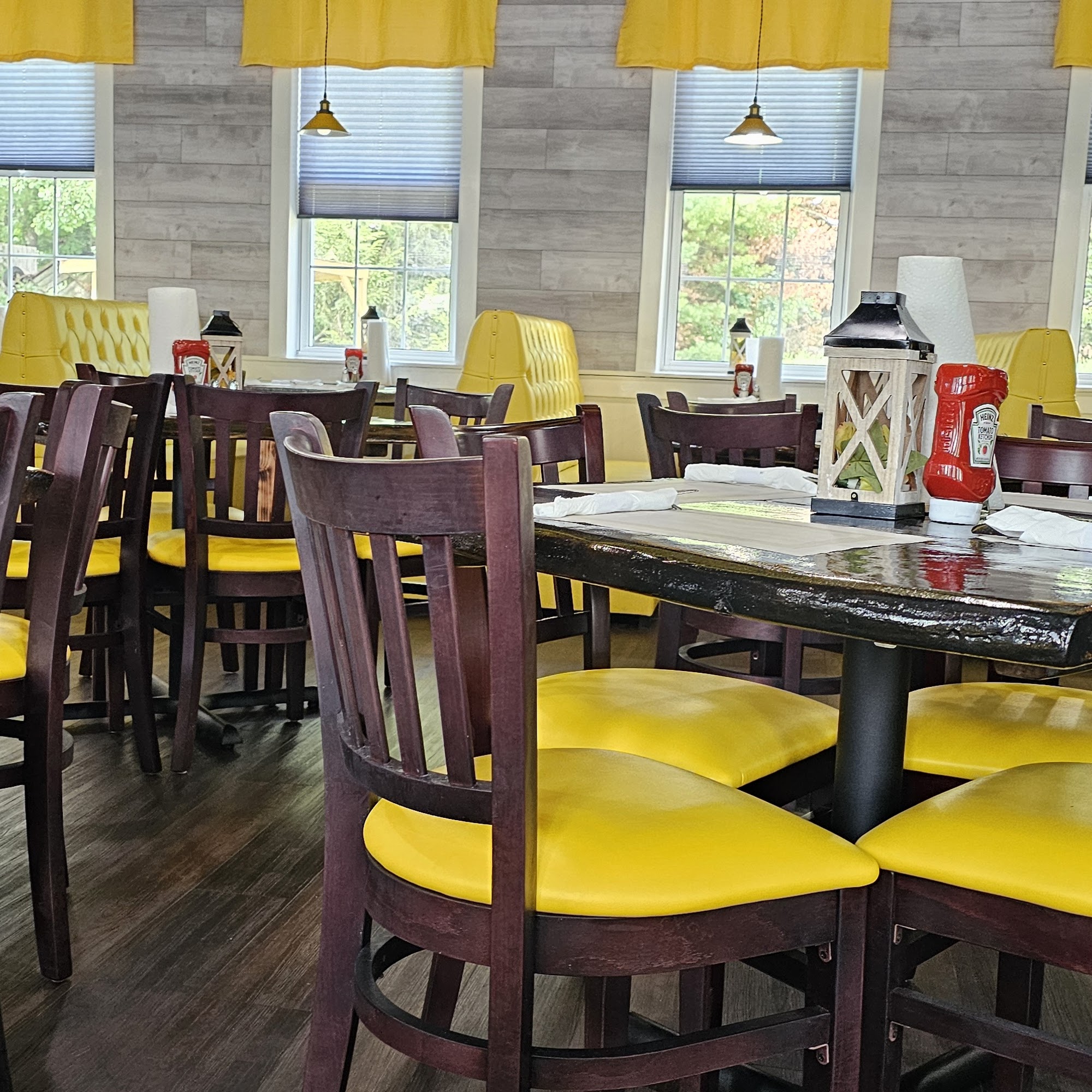 Steve's Top Dog & Smokehouse Terryville