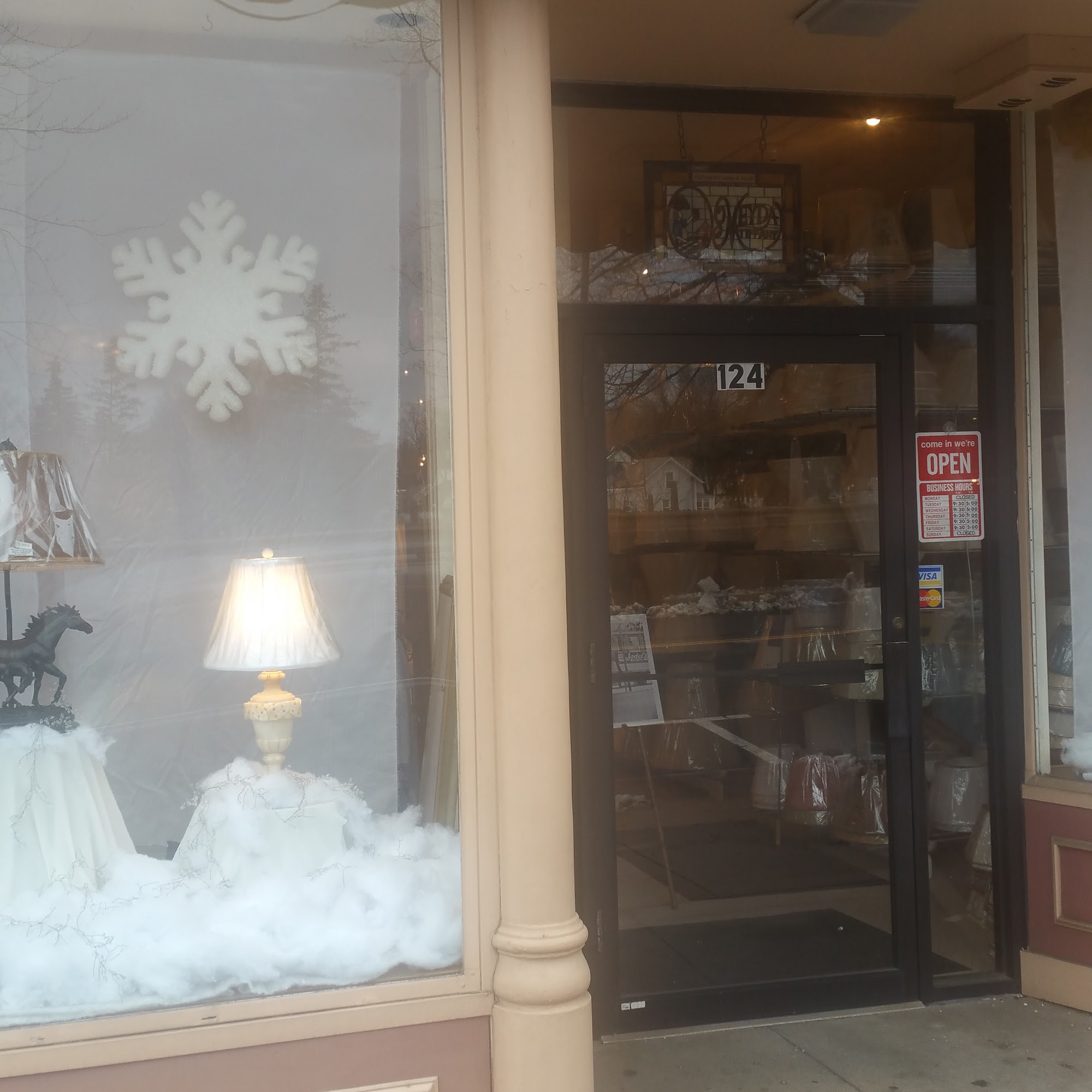 Wallingford Lamp & Shade Wallingford