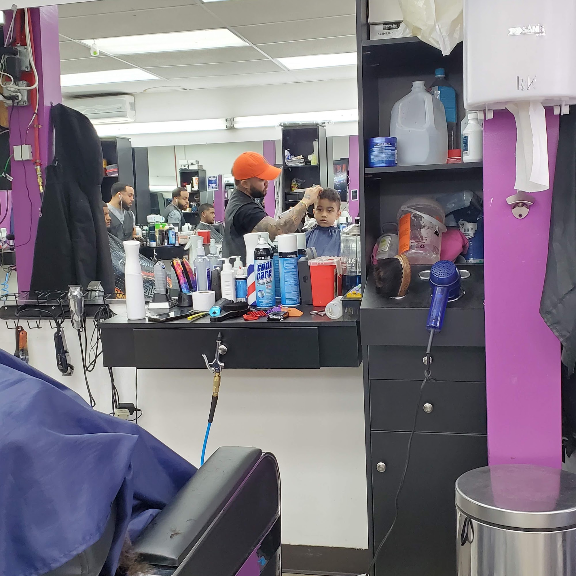 The guy barber shop 17 Cherry St, Waterbury Connecticut 06702
