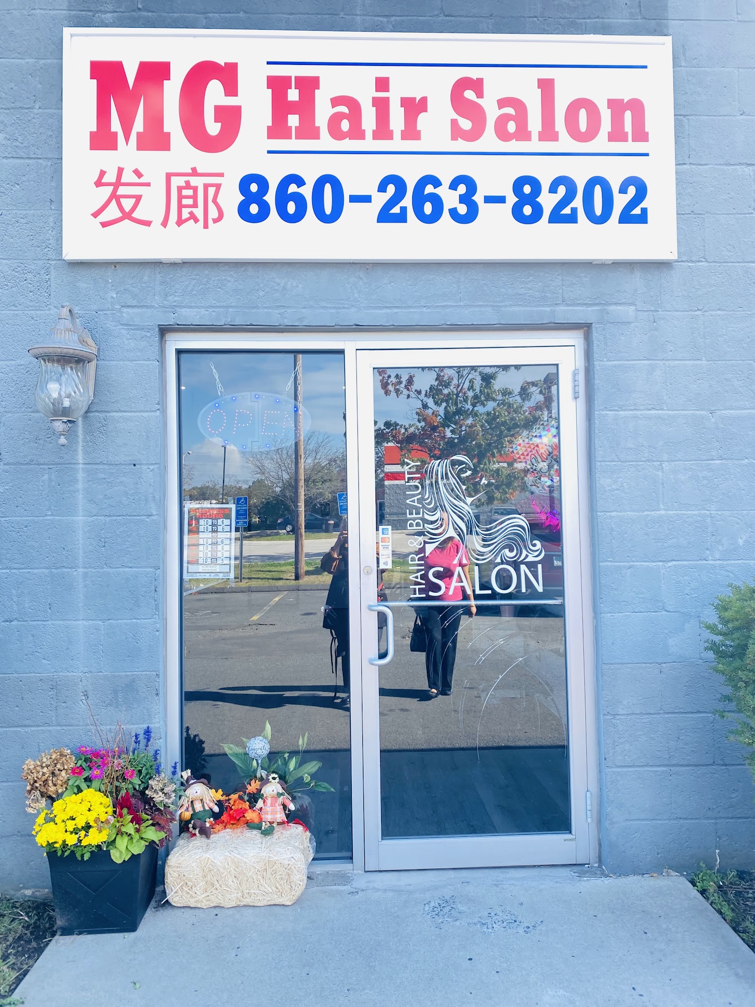 MG Hair Salon 989 New Britain Ave, West Hartford Connecticut 06110