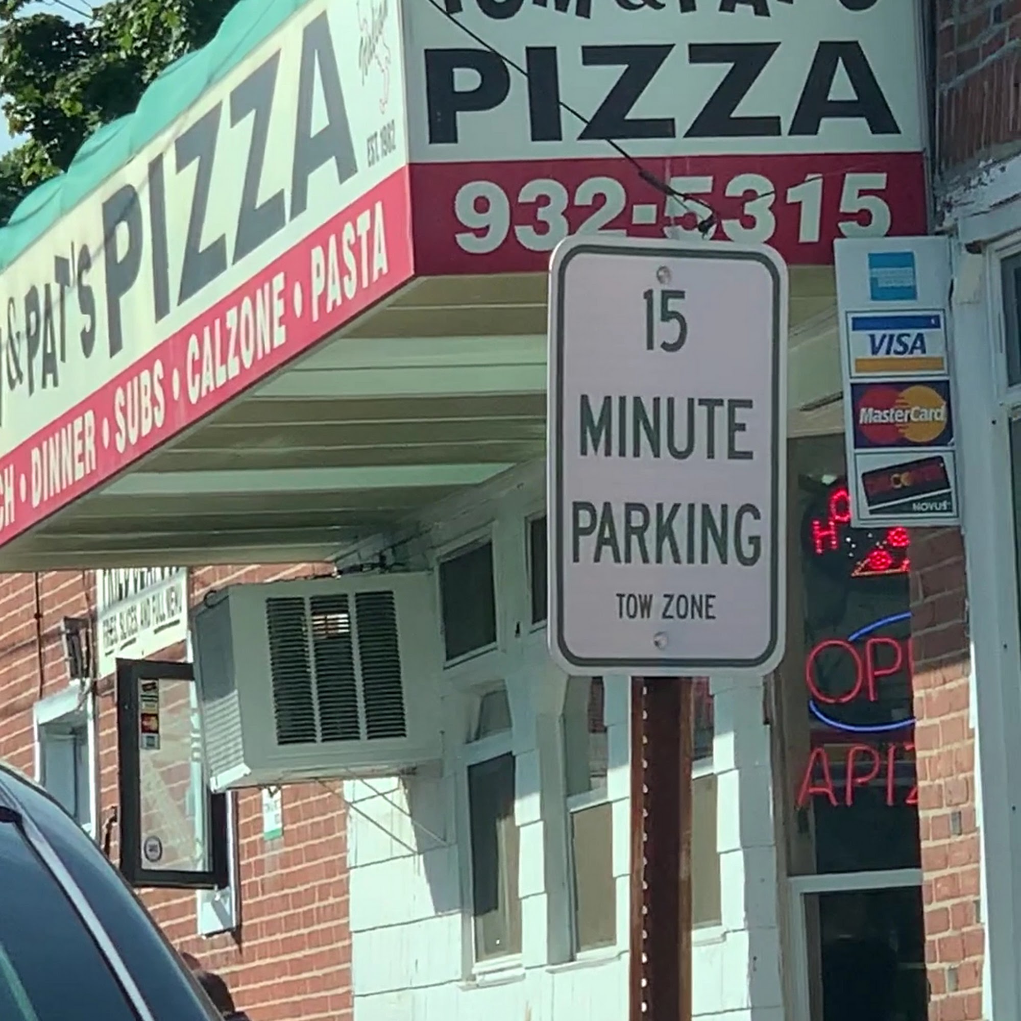 Tom & Pat's Pizza West Haven