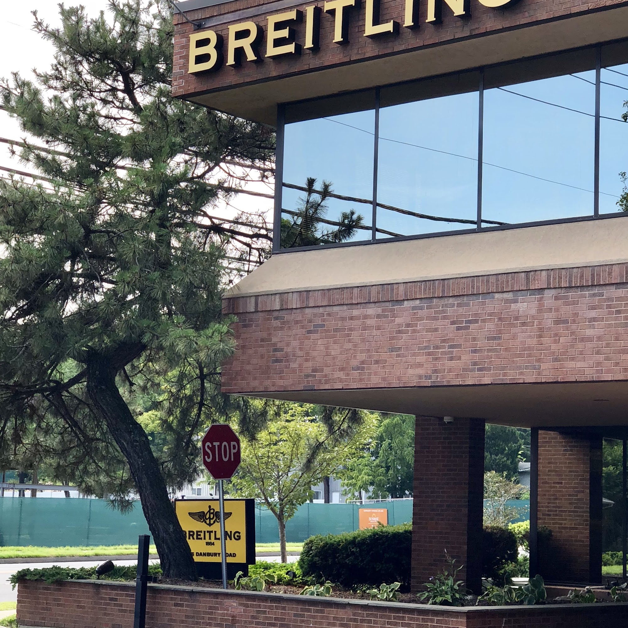 Breitling USA Wilton