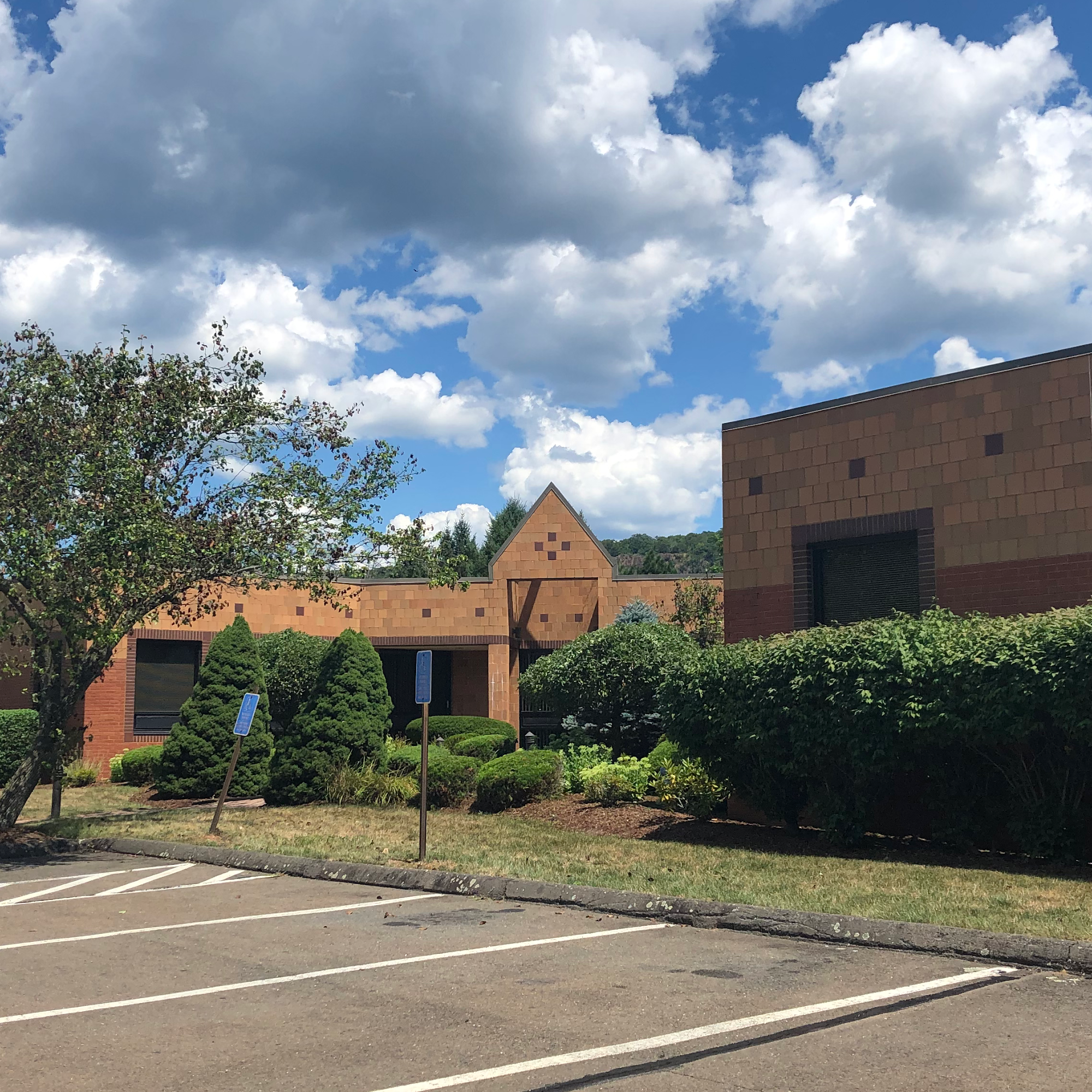 Table for One : Integrative Massage Therapy 1 Bradley Rd Suite 906 A, Woodbridge Connecticut 06525