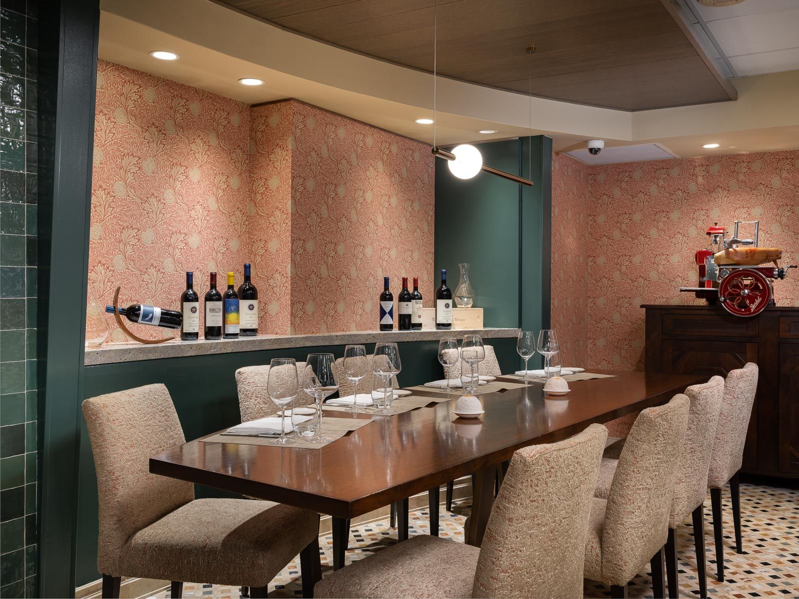 Photo credit: opentable