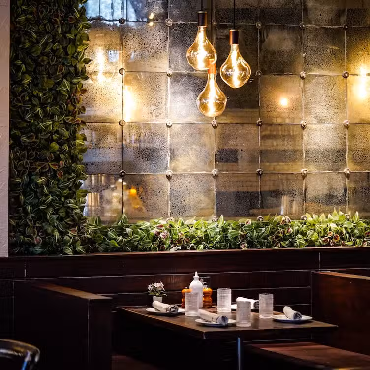 Photo credit: opentable