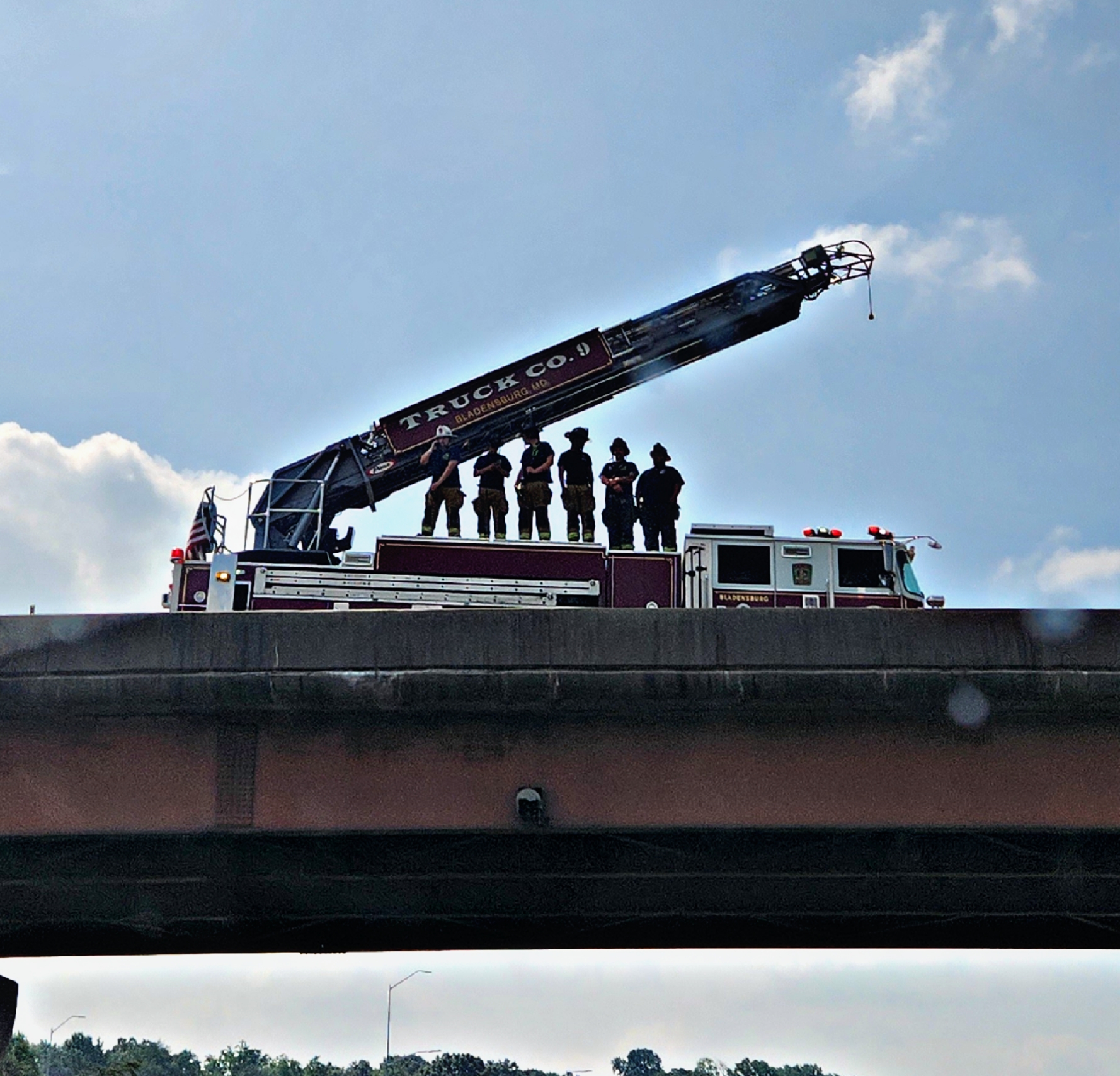Engine 9, Truck 9 Washington