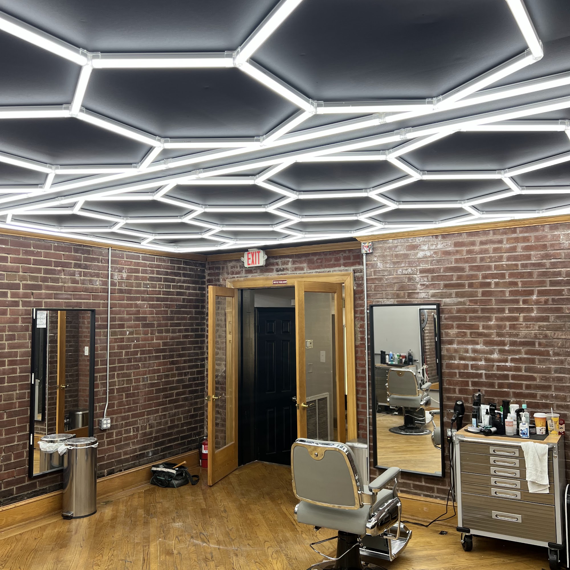 Faded With Finessse 1615 17th St NW, Washington DC 20009