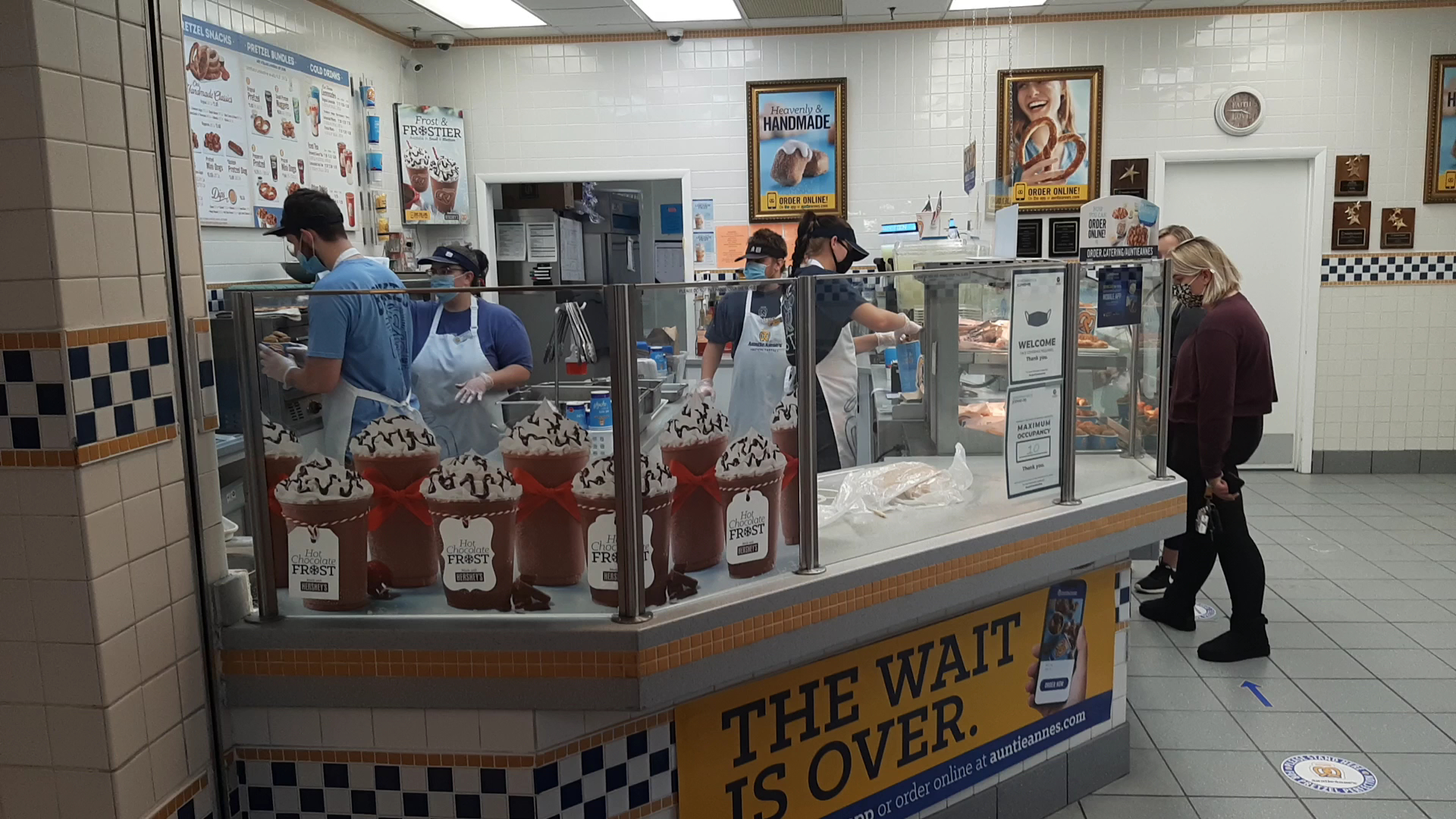 Auntie Anne's Menu