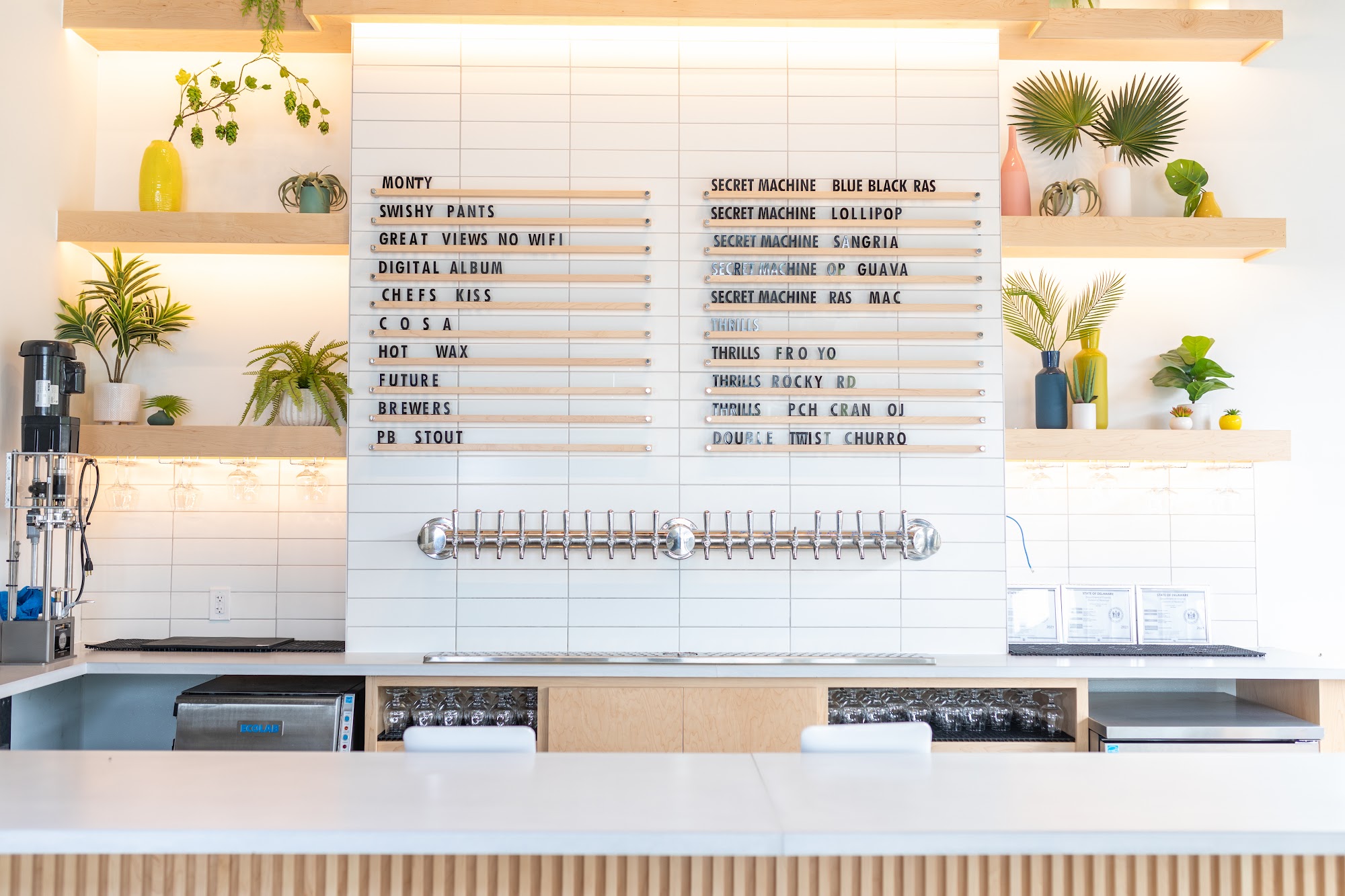 Dewey Beer Company - Harbeson Milton