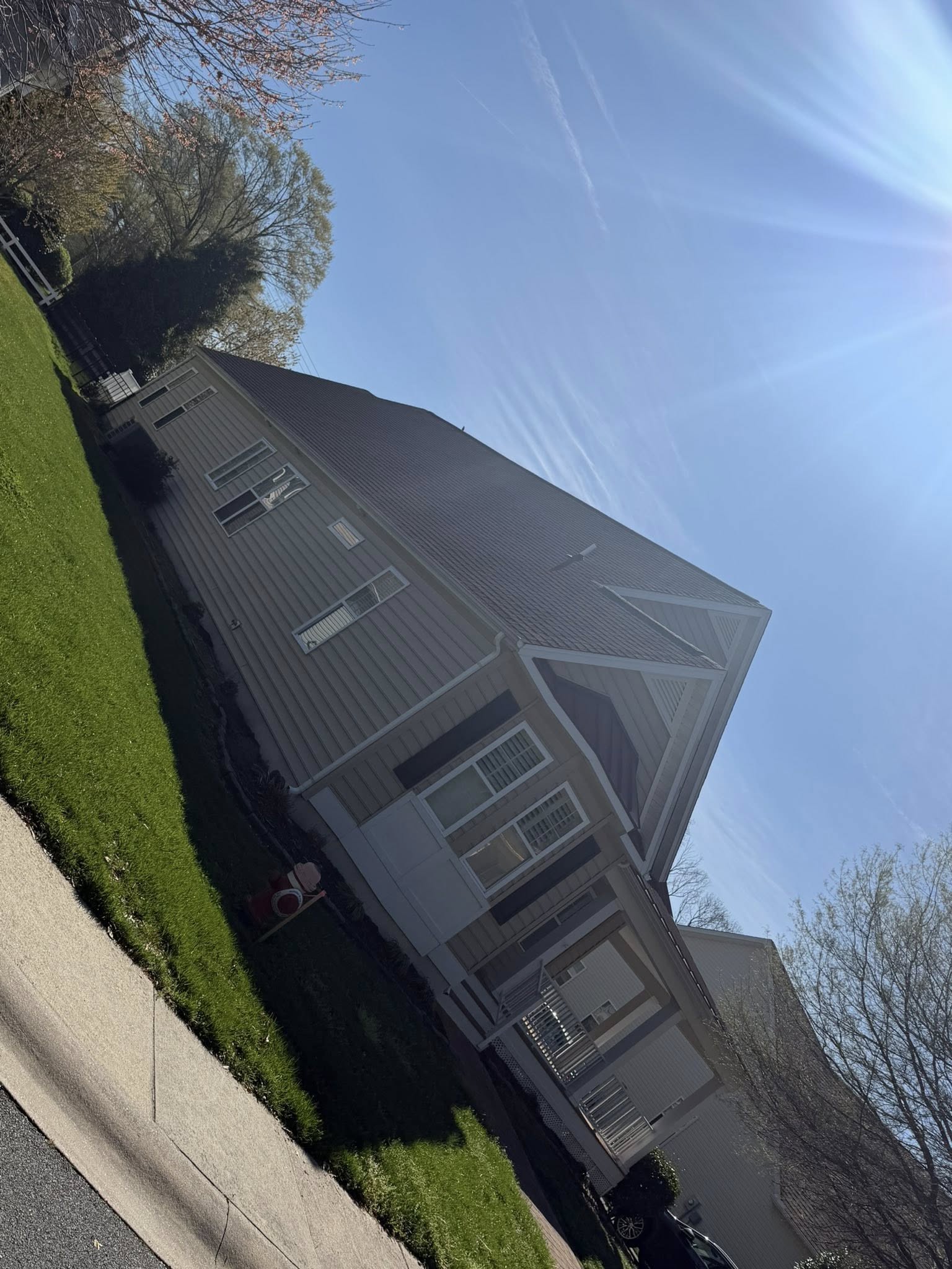 Saez & Sons Roofing & Siding