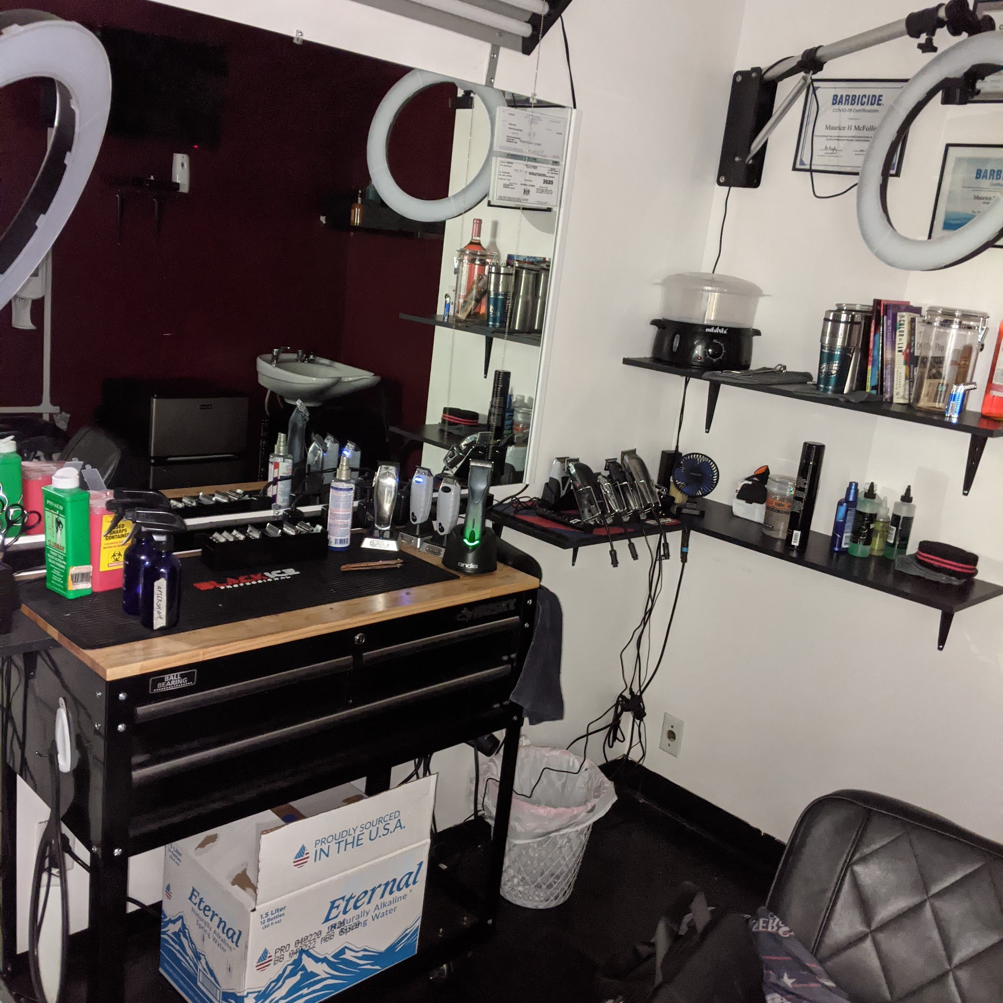 Mature Male Barber Suite 166 S Dupont Hwy Unit 506, New Castle Delaware 19720