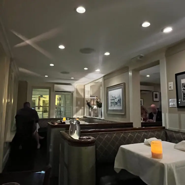 Photo credit: opentable