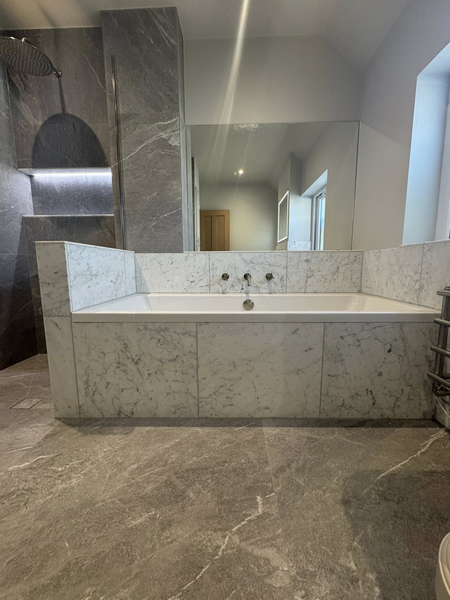 Leonide Interiors