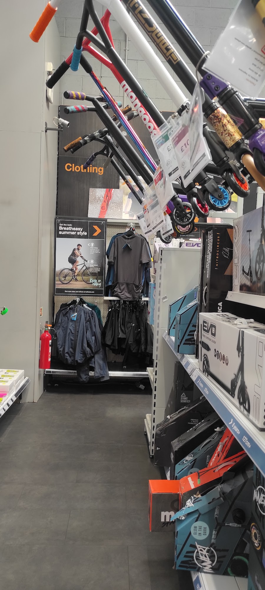 Halfords - Ilkeston