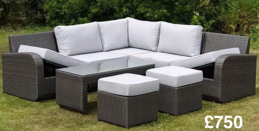 Braddicks Furnishers Ltd